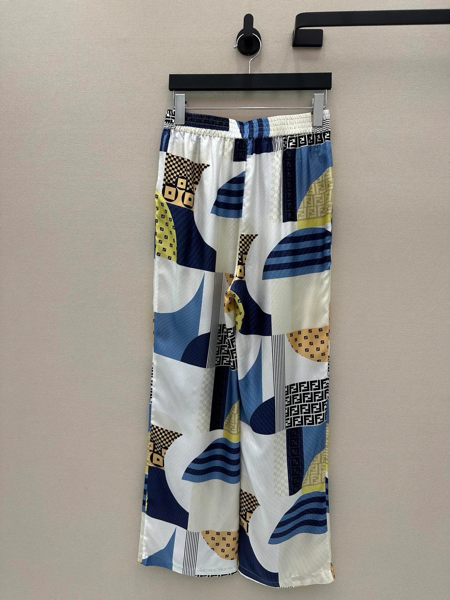 Брюки Женские Fendi 17953282