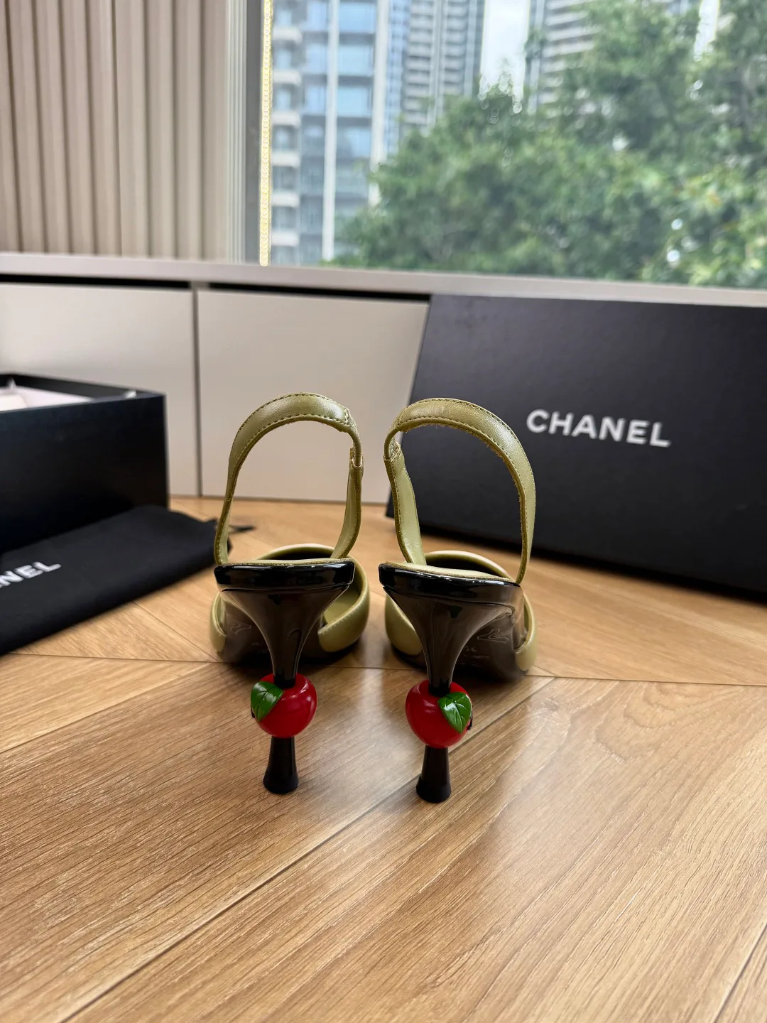 Туфли Женские Chanel 16971912