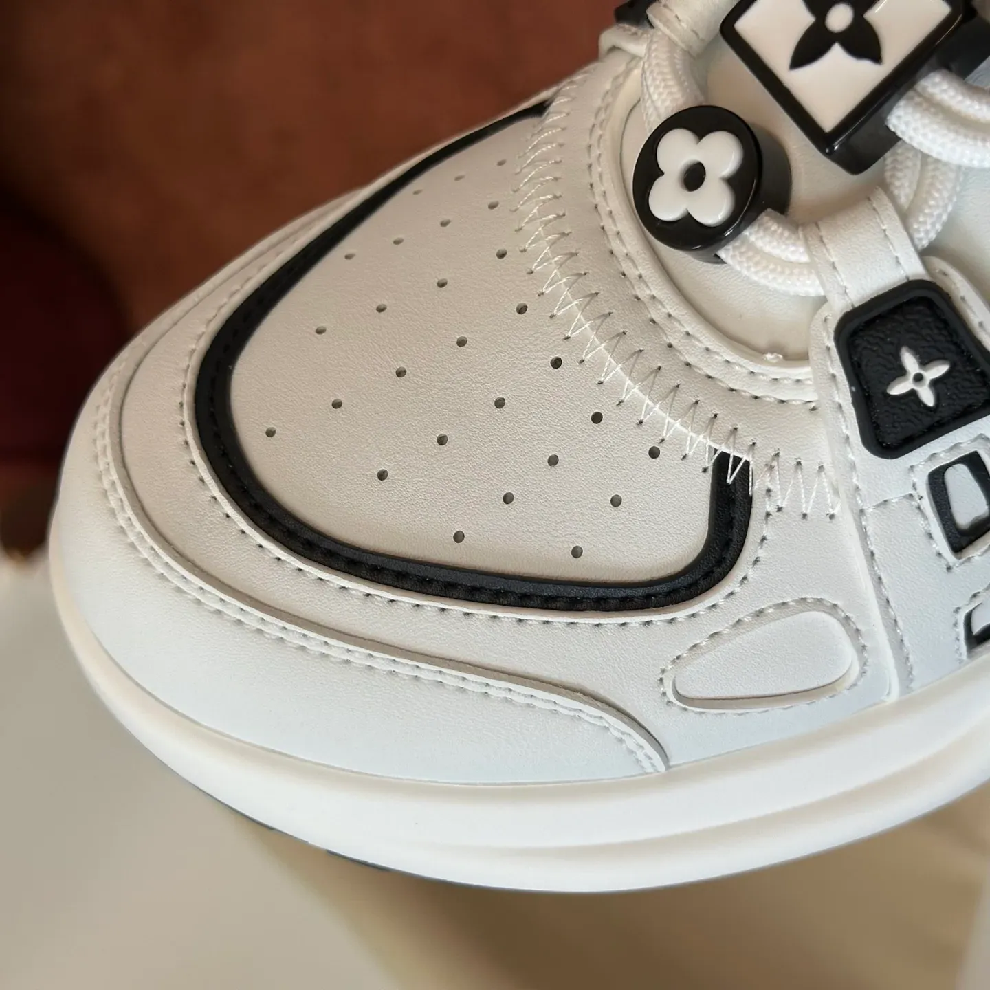 Кроссовки Женские Louis Vuitton 209321