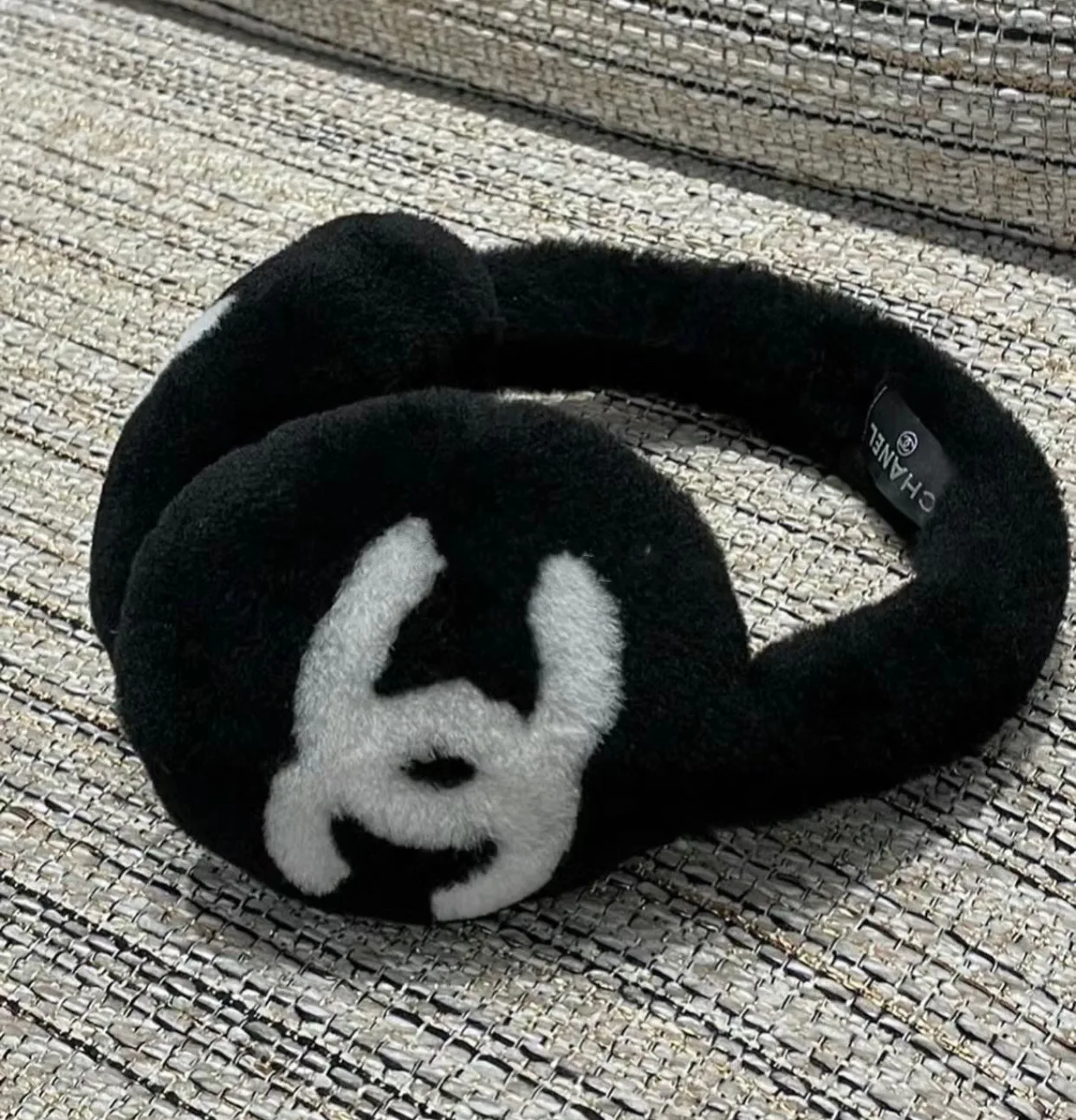 Головные Уборы Chanel 18347697