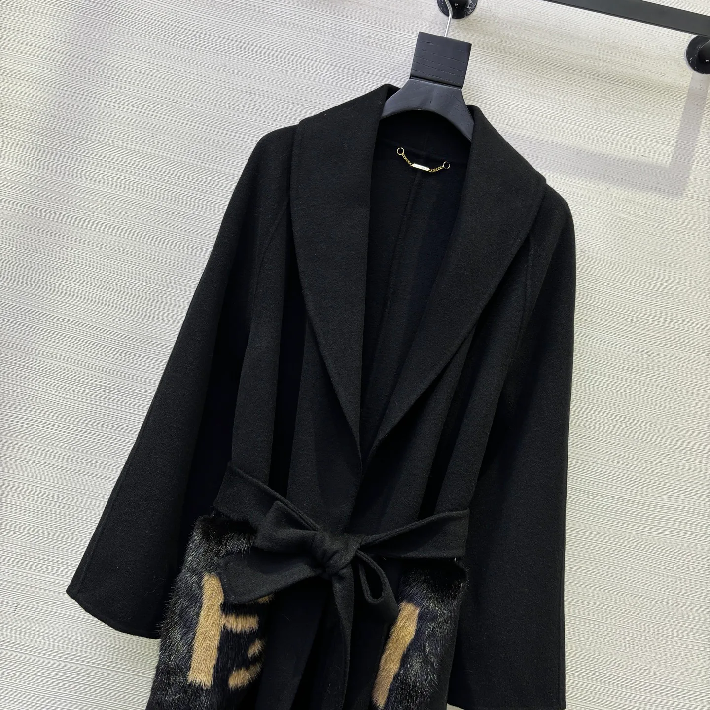 Пальто Женские Fendi 603043