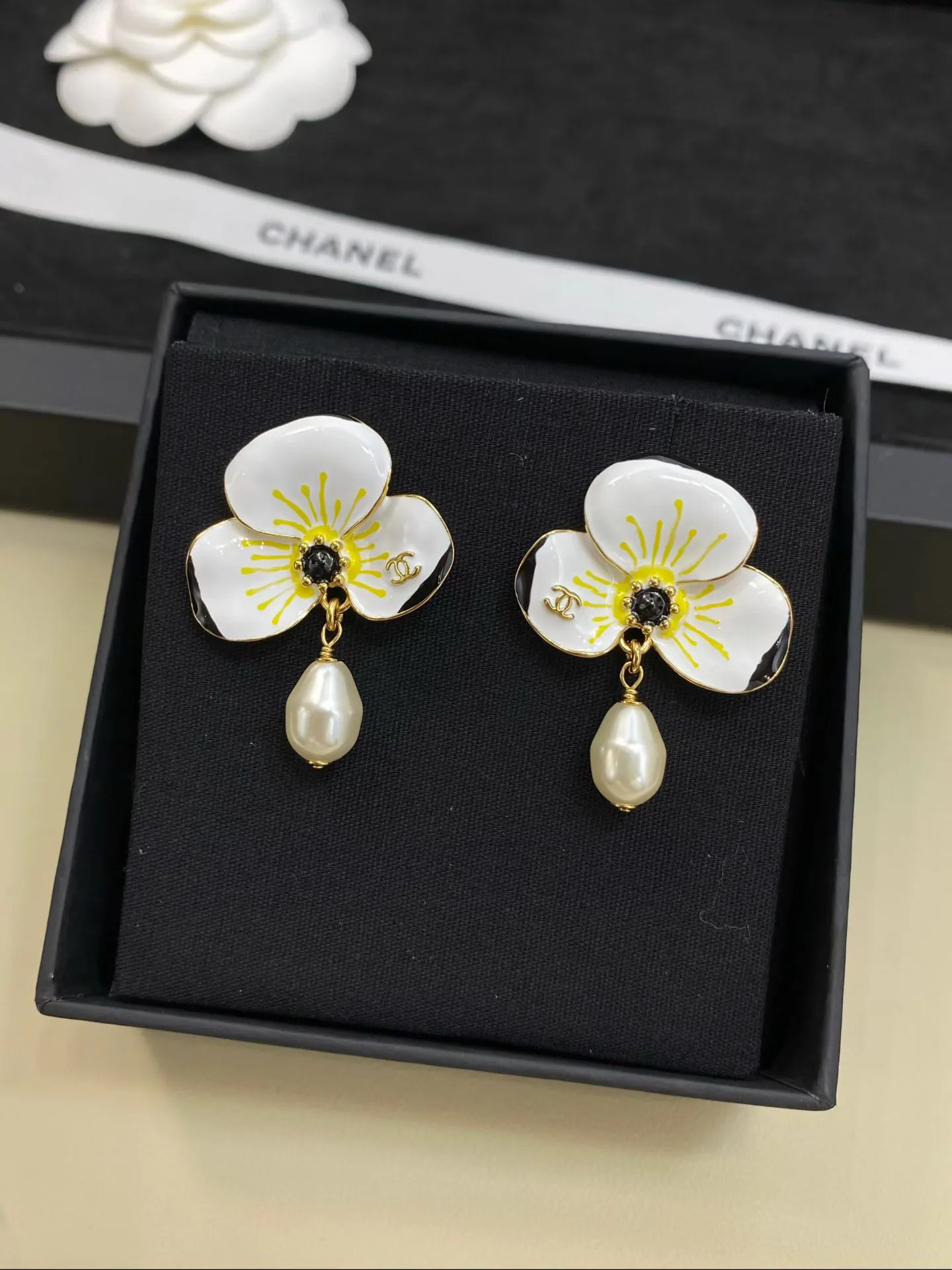 Бижутерия Chanel 18122621