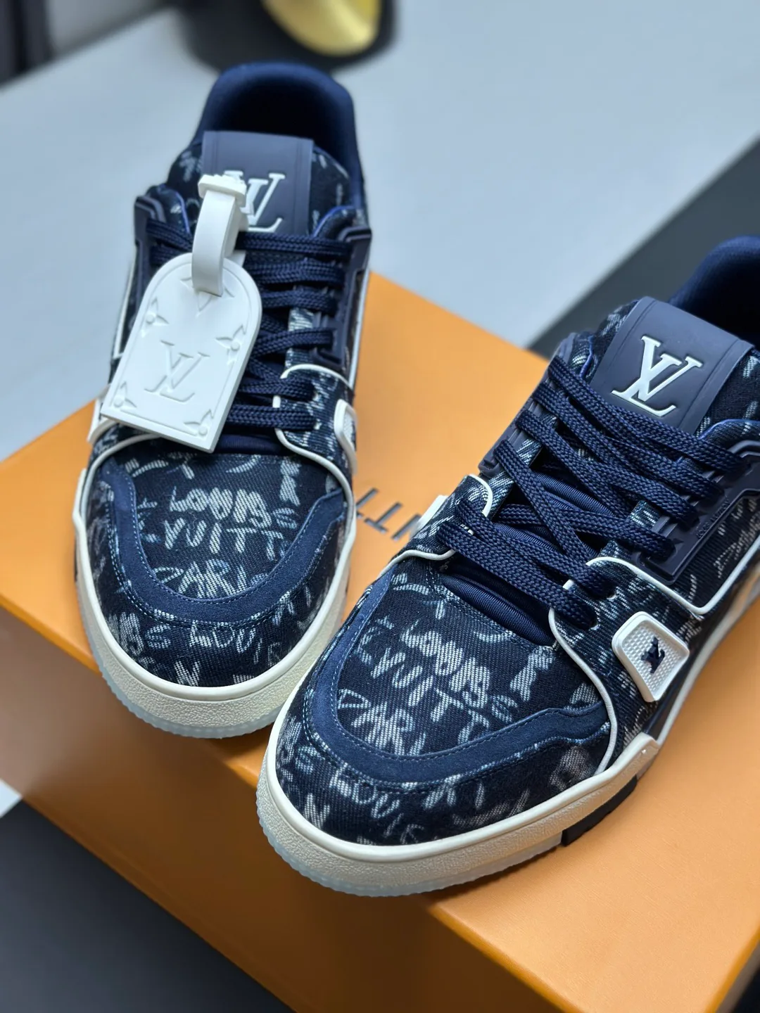 Туфли Женские Louis Vuitton 11707380