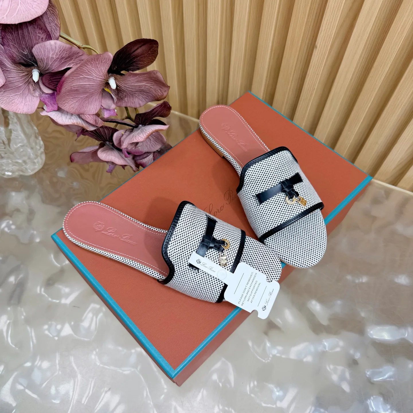 Шлепанцы Женские Loro Piana 11809080
