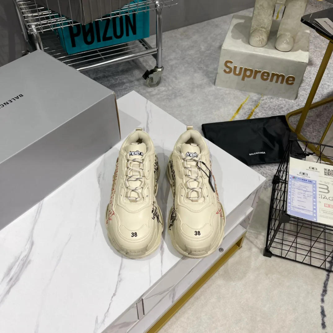 Кроссовки Женские Balenciaga 2232505