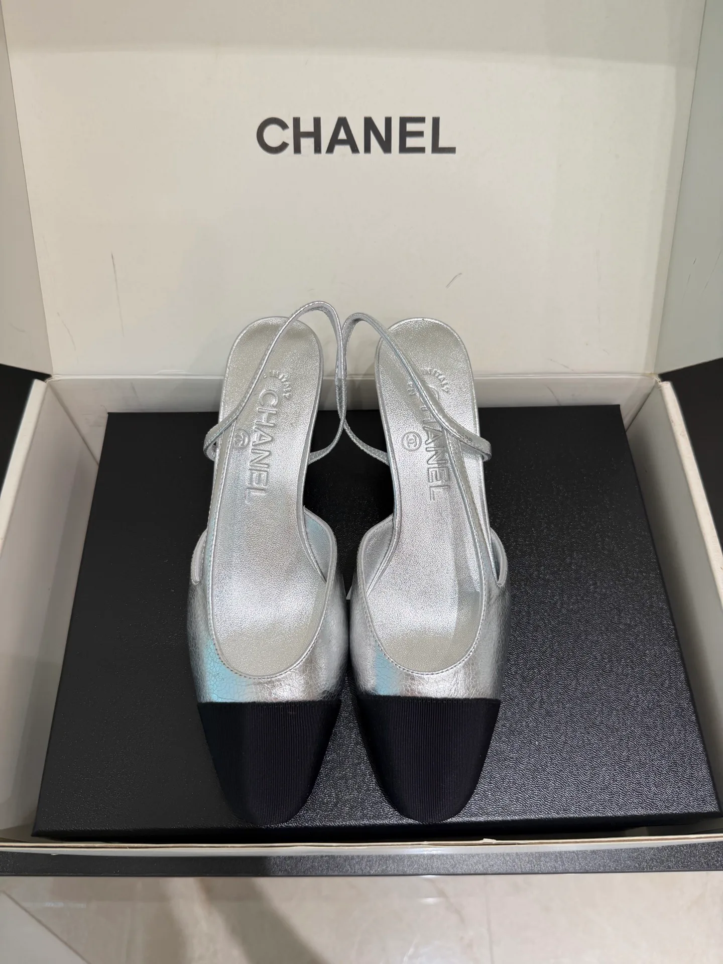 Босоножки Женские Chanel 18080069