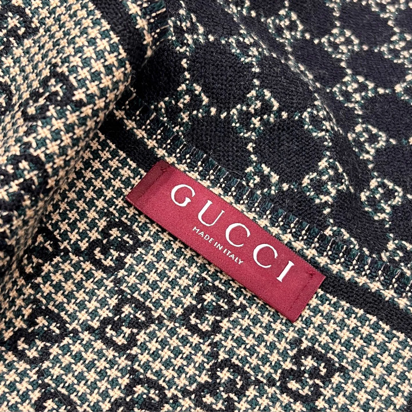 Шарфы Gucci 17992015