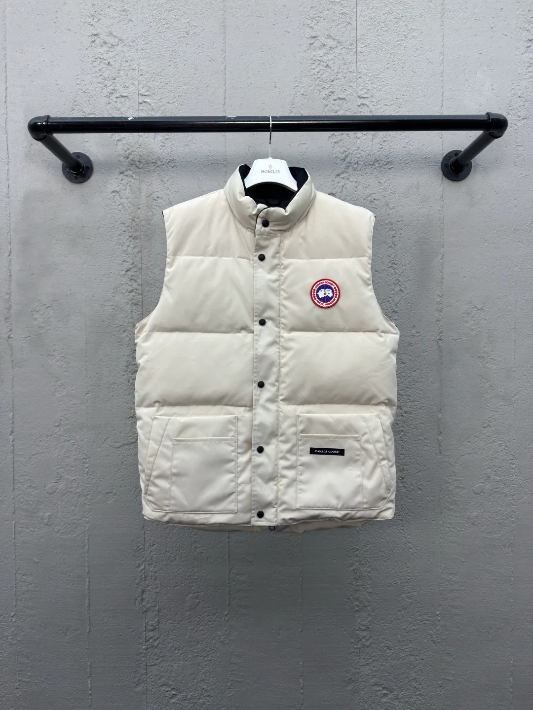 Жилеты Женские Canada Goose 26920