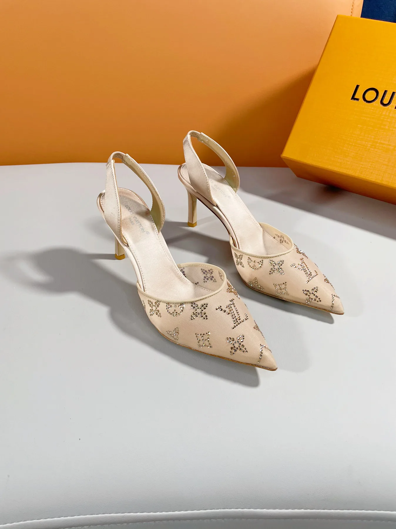 Туфли Женские Louis Vuitton 13346469