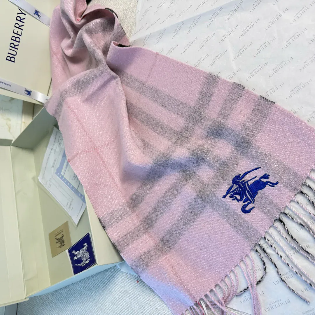 Шарфы Burberry 1116089