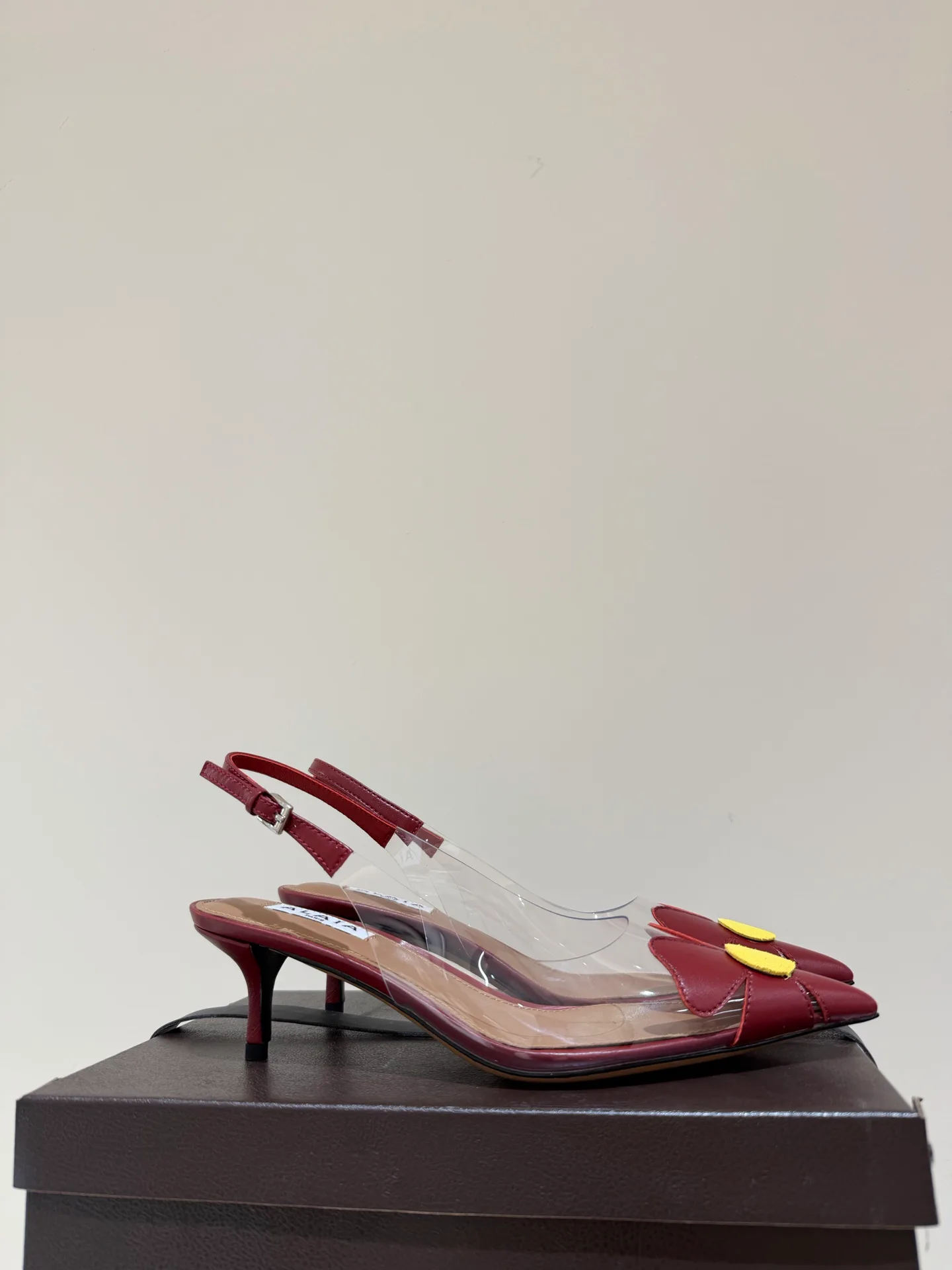 Босоножки Женские Alaia 13374940