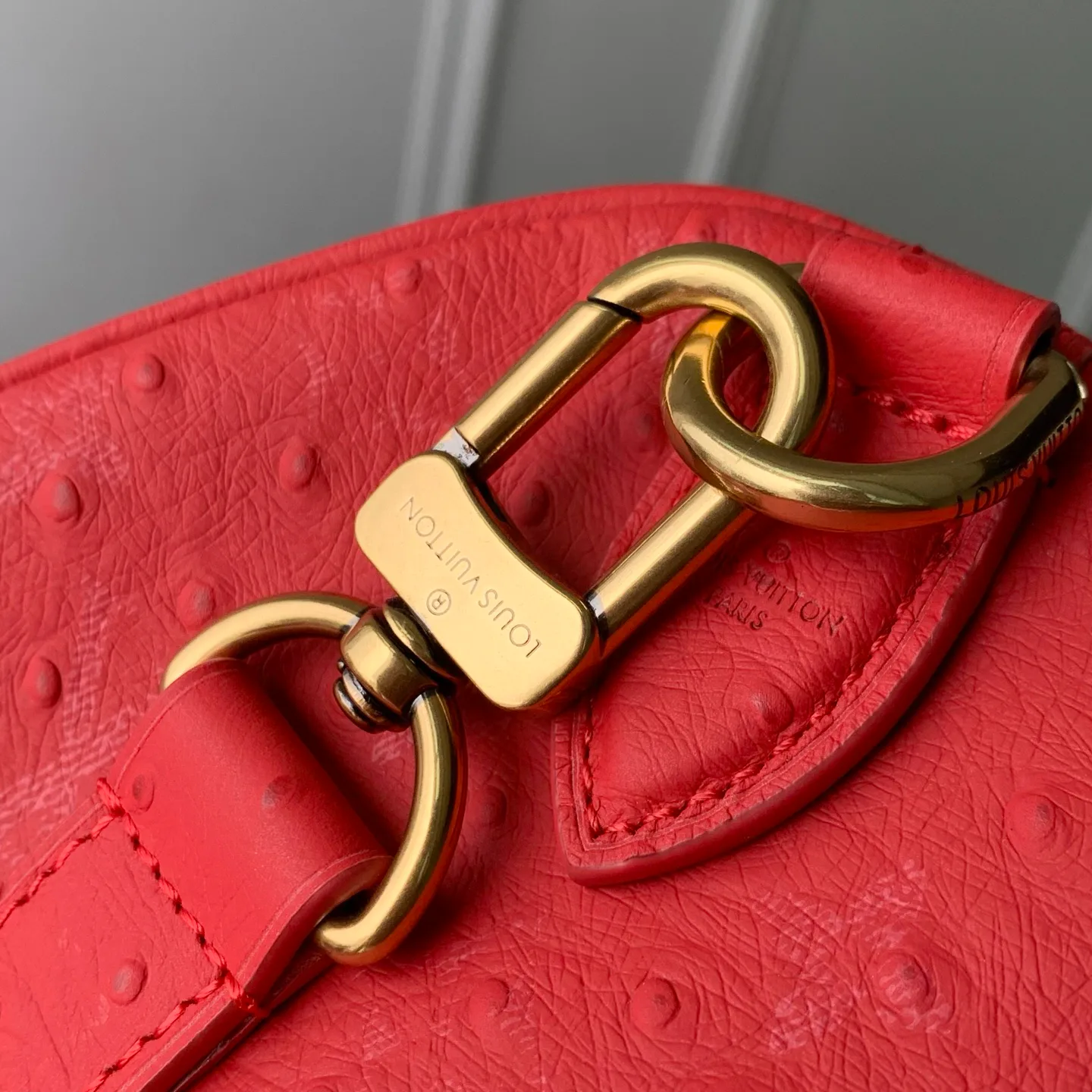 Классические Сумки Женские Louis Vuitton 18147439