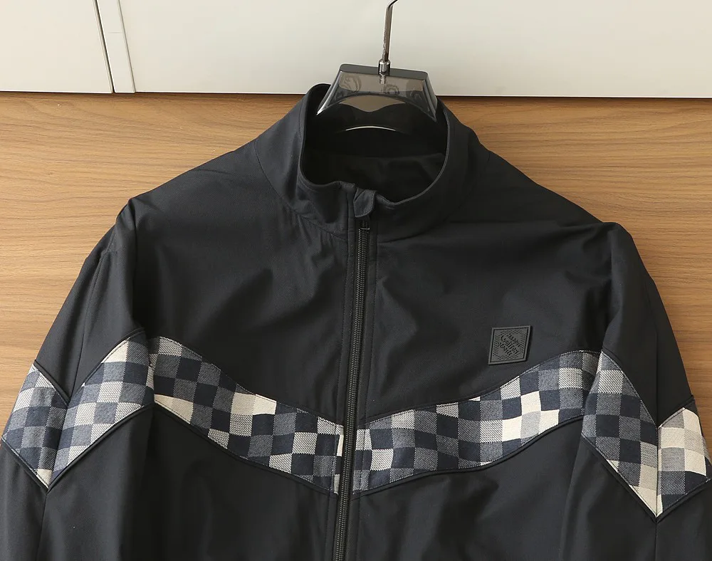 Куртки И Пуховики Мужские Louis Vuitton 11240474