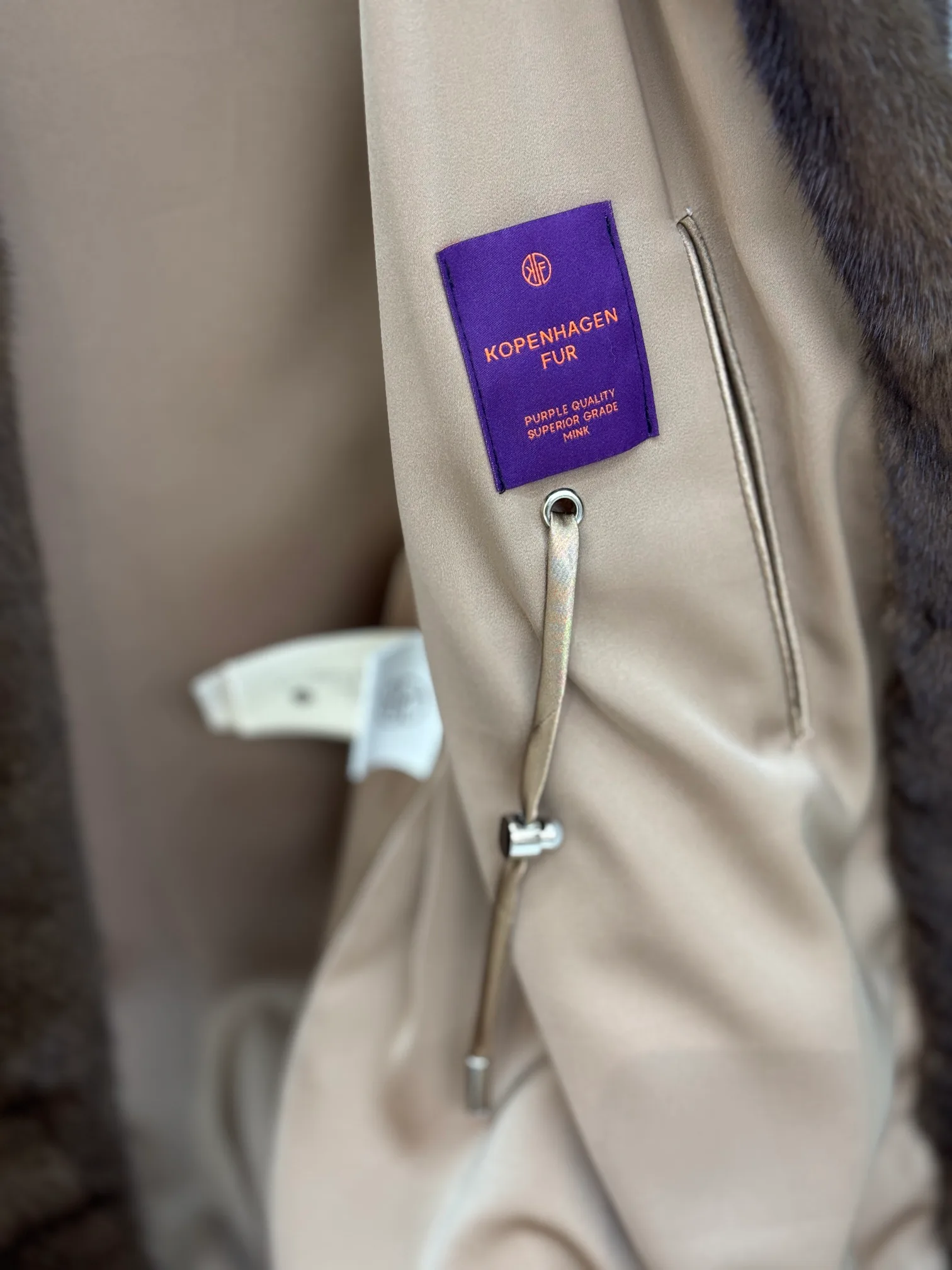 Шубы Женские Fendi 251363