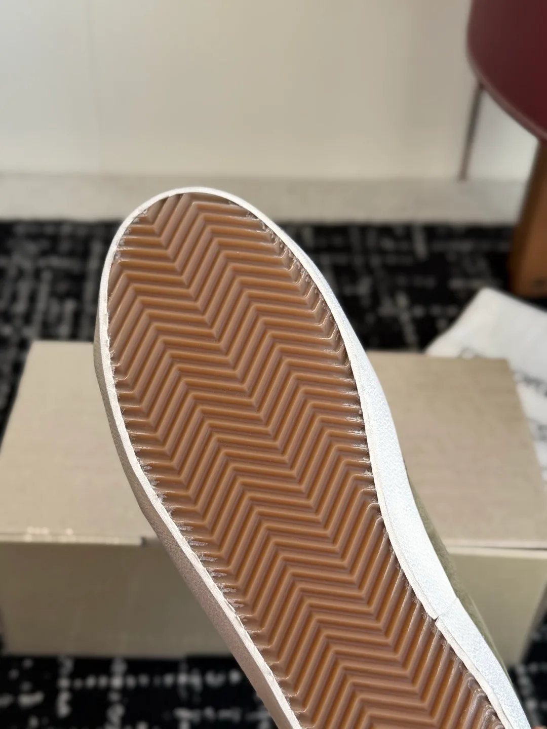 Кроссовки Женские Golden Goose 18138830