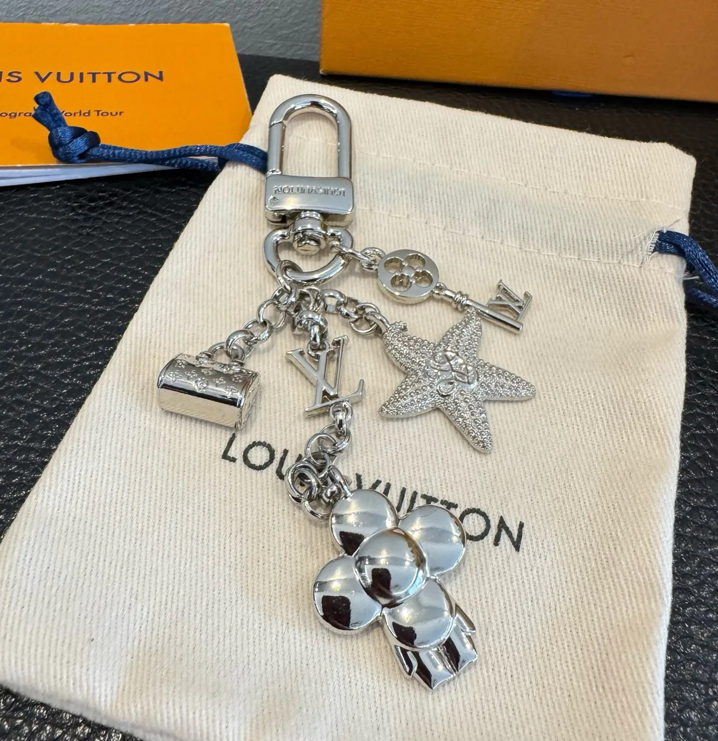Ключницы Louis Vuitton 18013875