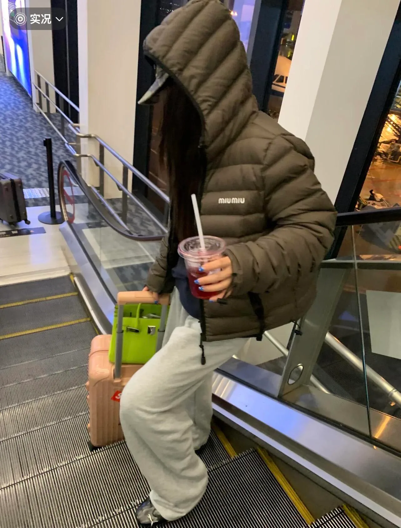 Куртки И Пуховики Женские Miu Miu 1857624