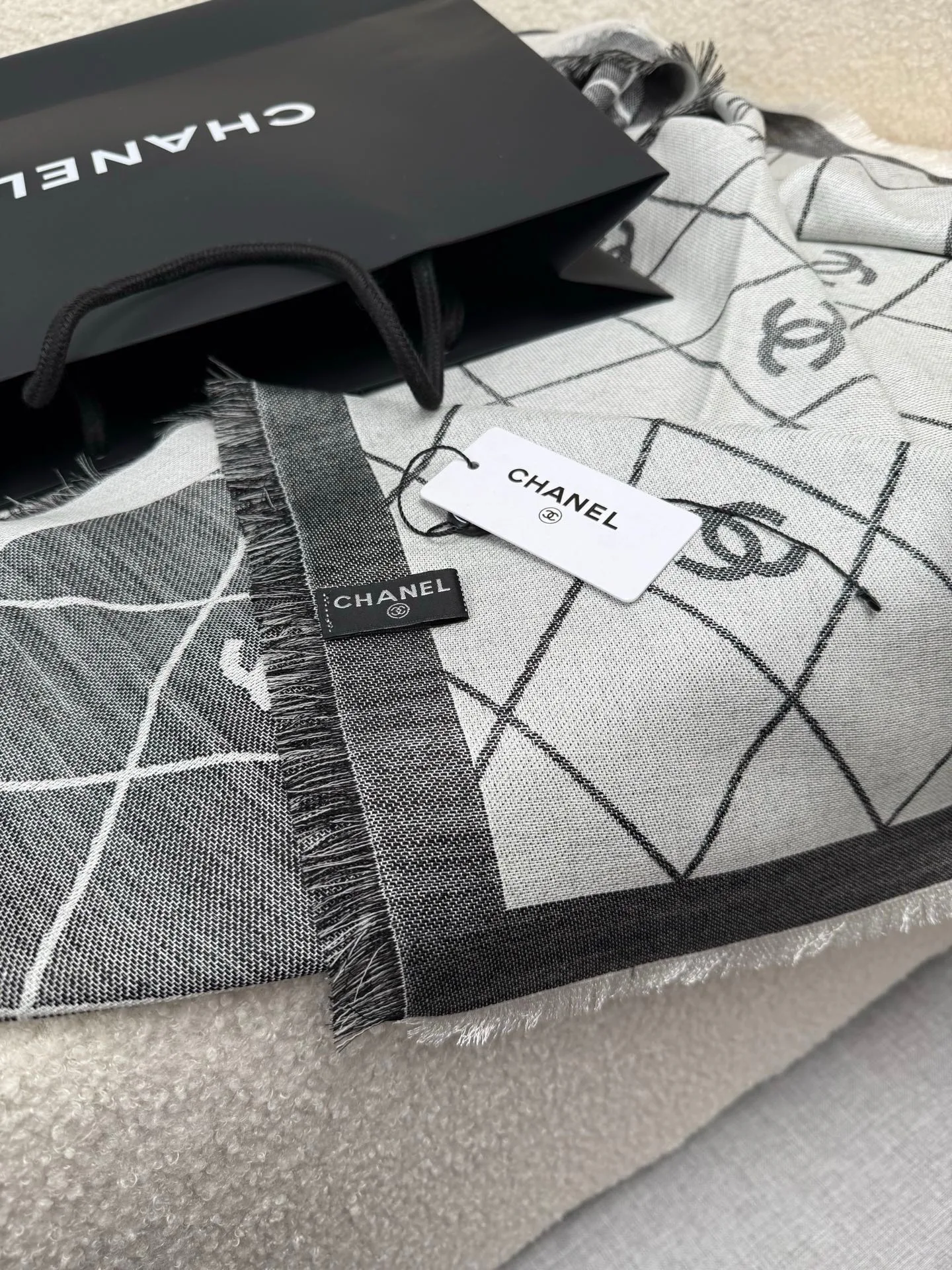 Шарфы Chanel 16891267