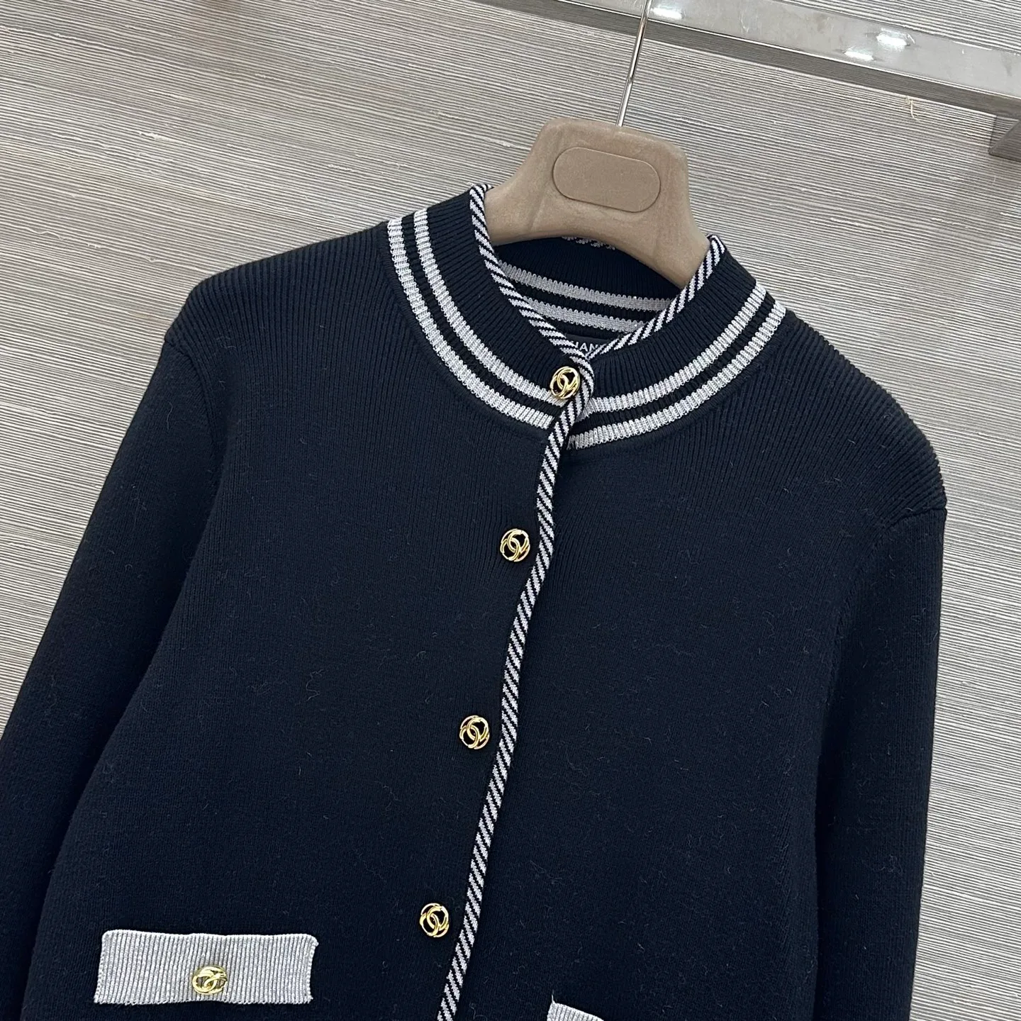 Джемперы И Свитеры Женские Chanel 18803753