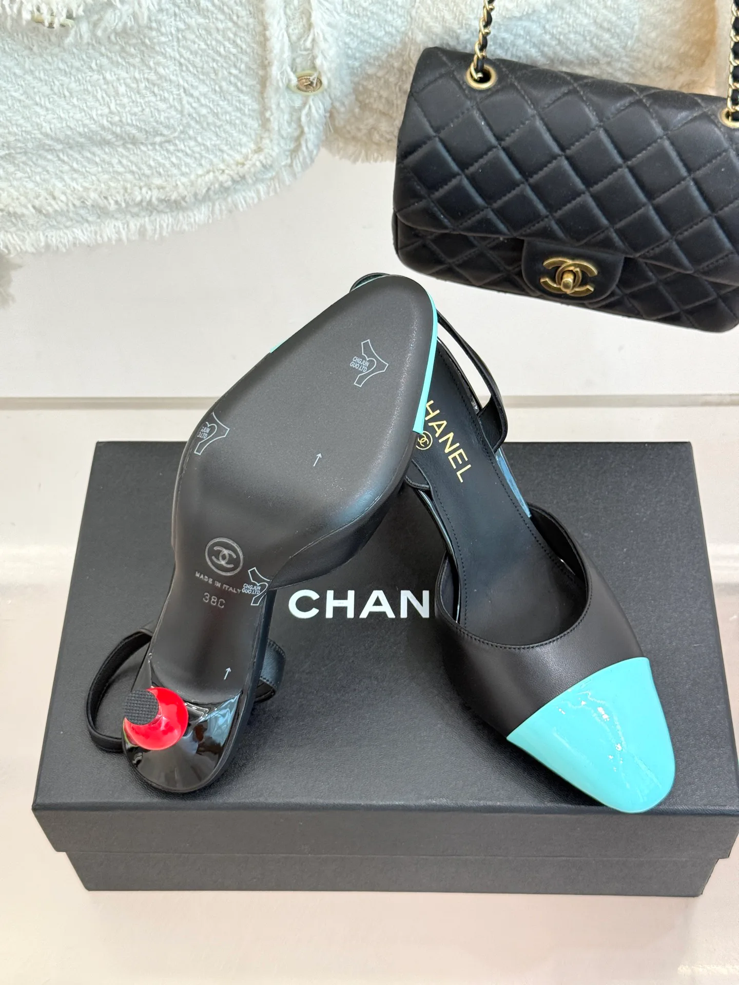 Босоножки Женские Chanel 17425311