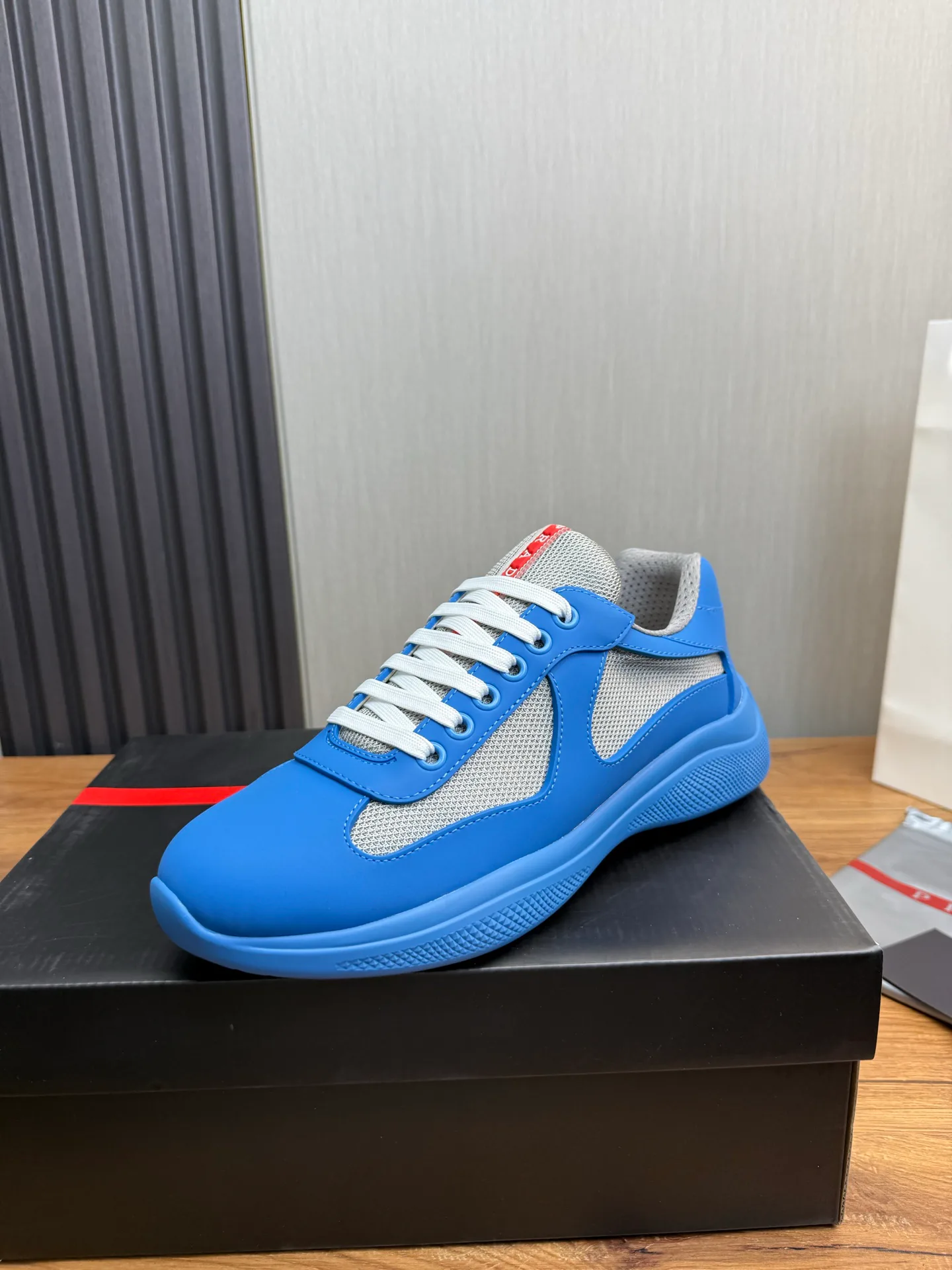 Кроссовки Женские Prada 1261596