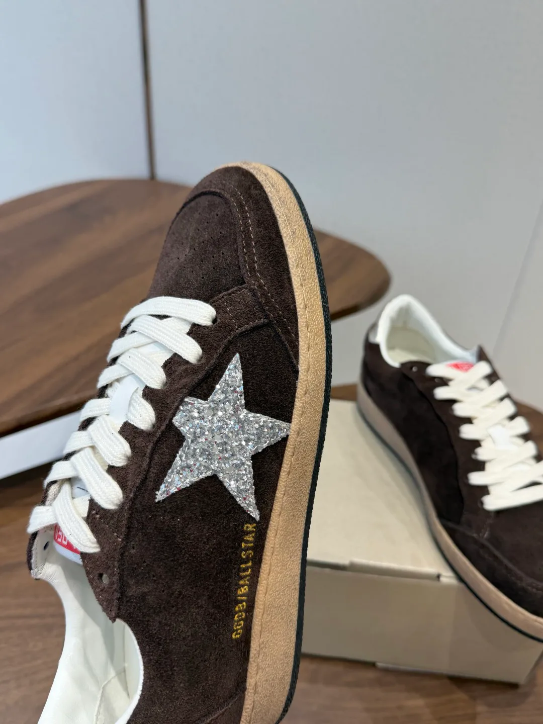 Кроссовки Женские Golden Goose 18357246