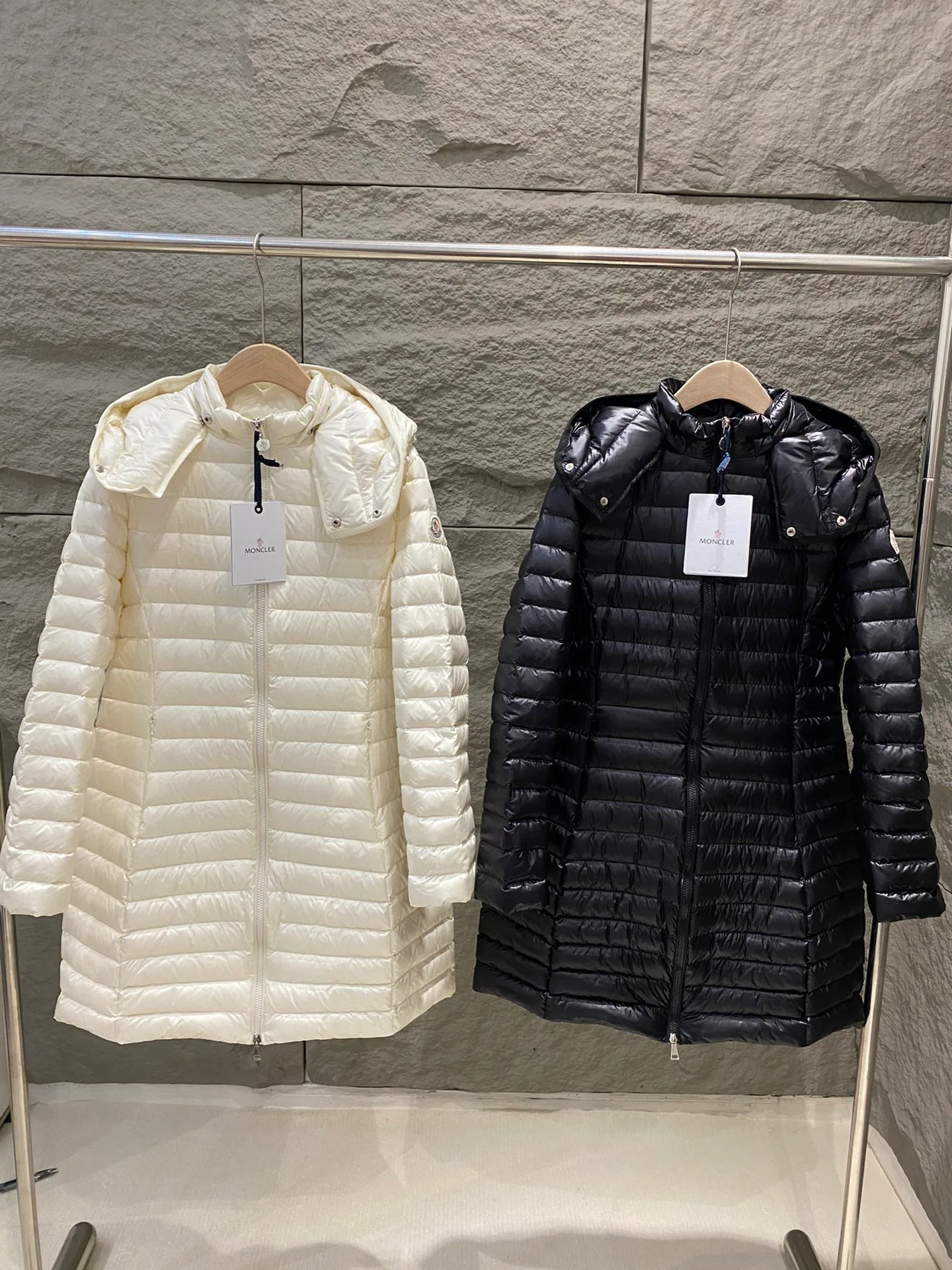 Куртки И Пуховики Женские Moncler 18016655