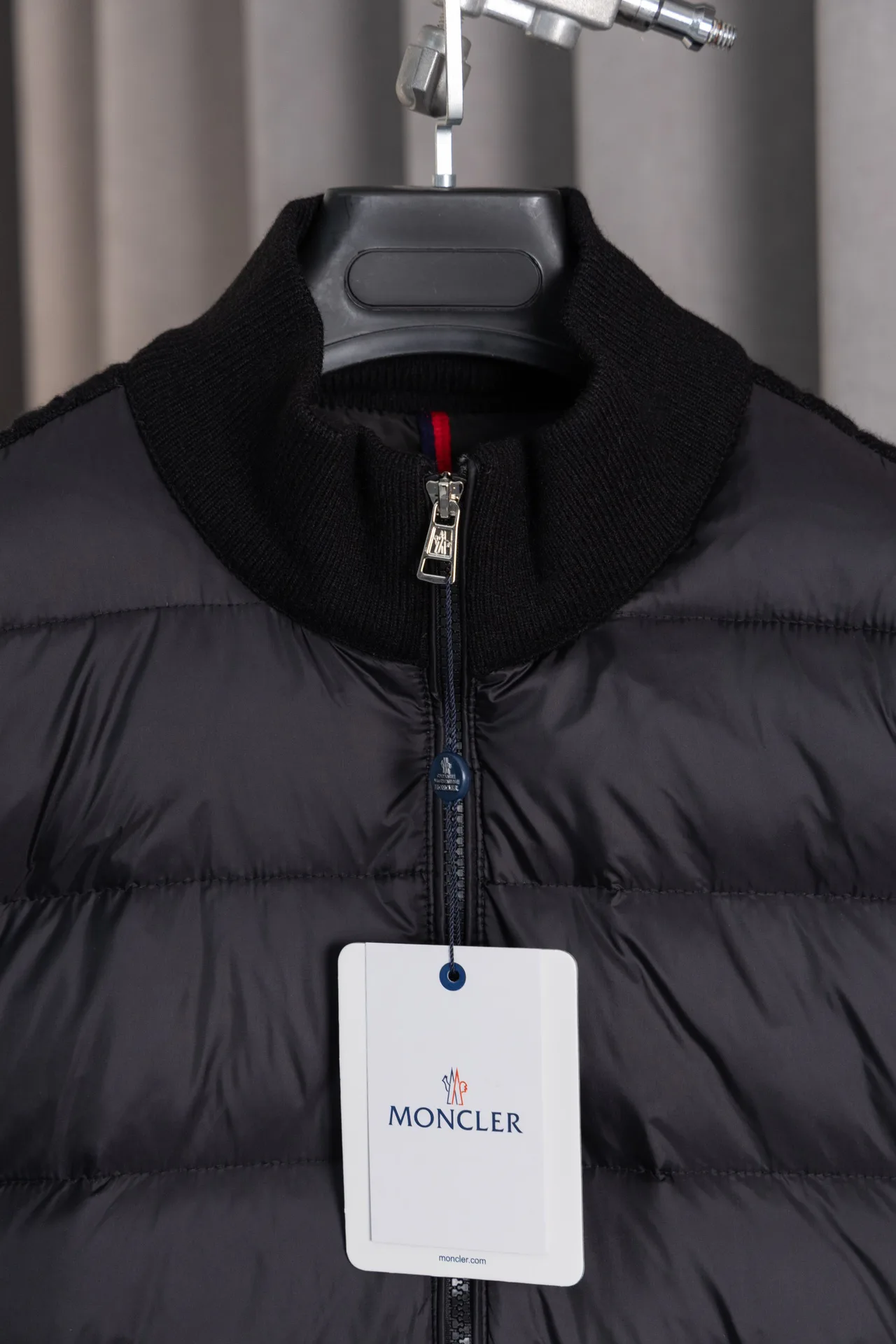 Куртки И Пуховики Женские Moncler 6378576