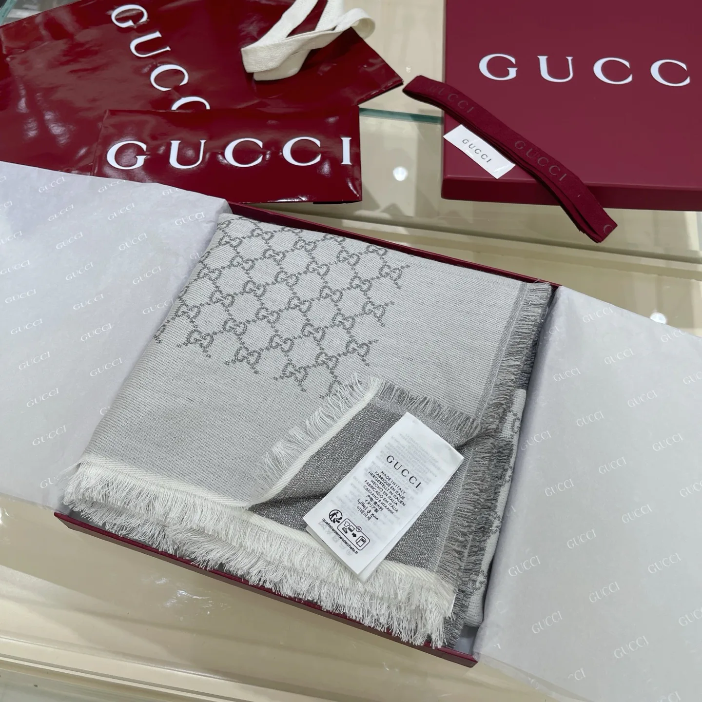 Шарфы Gucci 689052