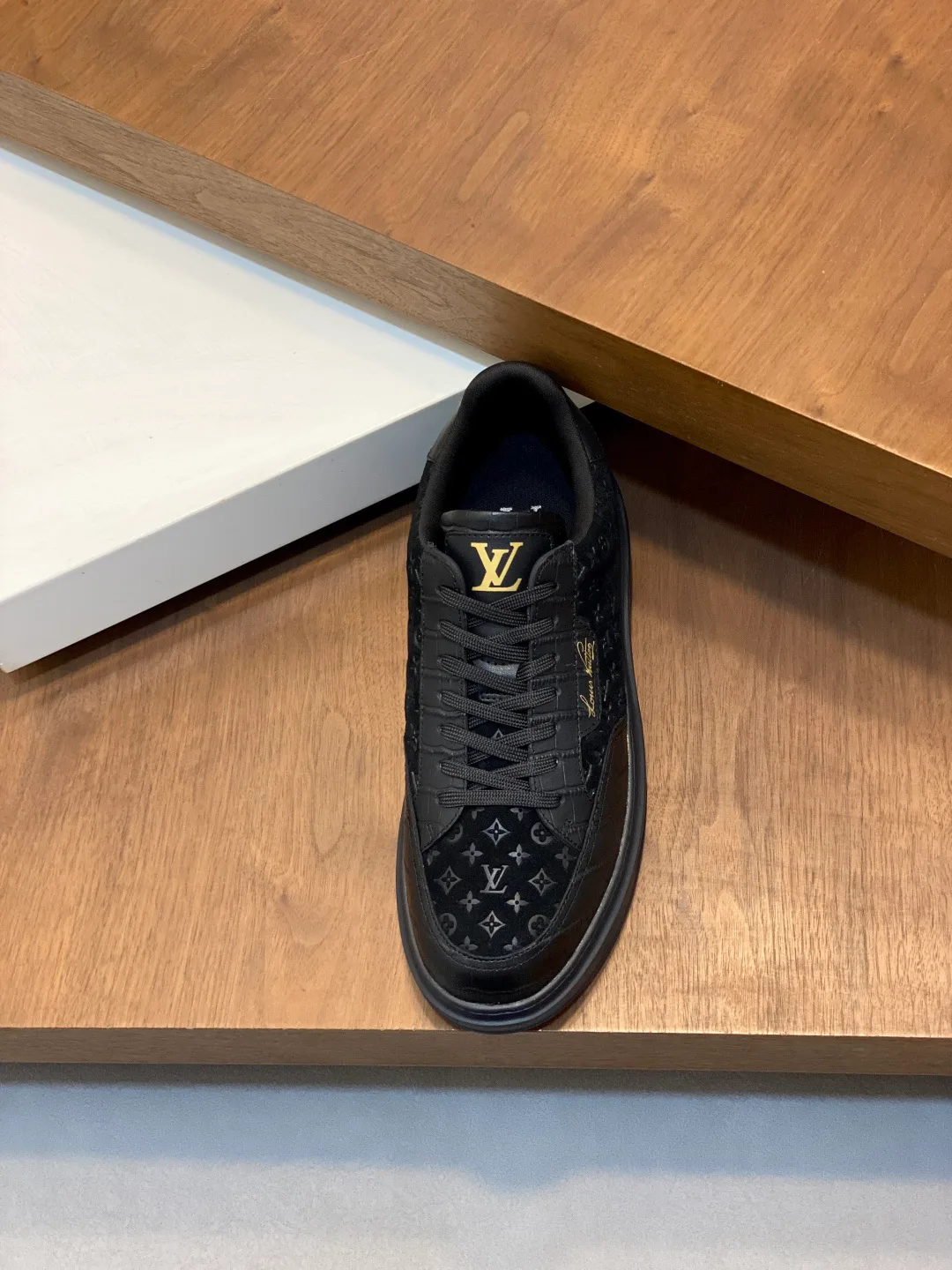 Кроссовки Мужские Louis Vuitton 19802654