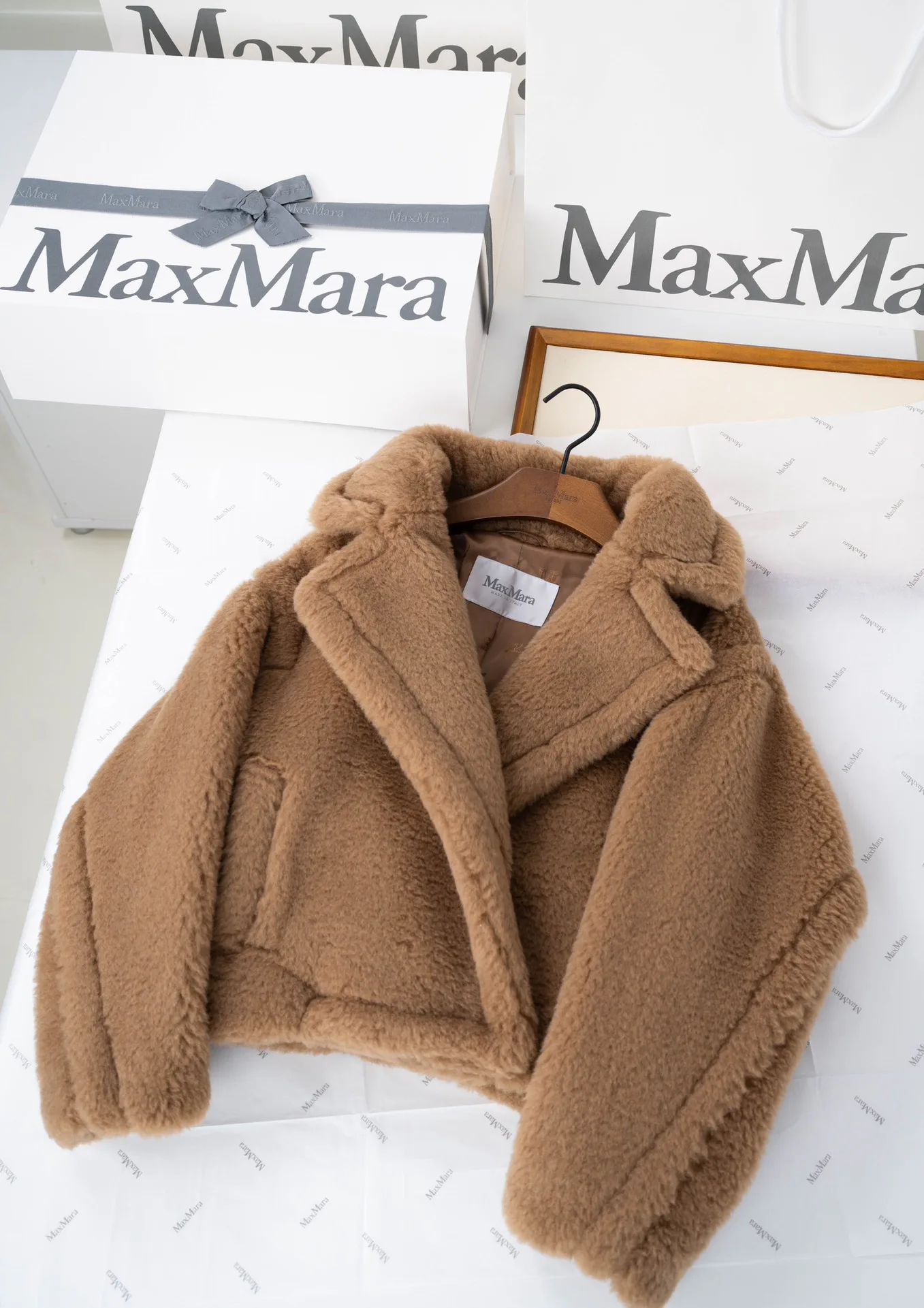 Куртки И Пуховики Женские Louis Vuitton 1151966