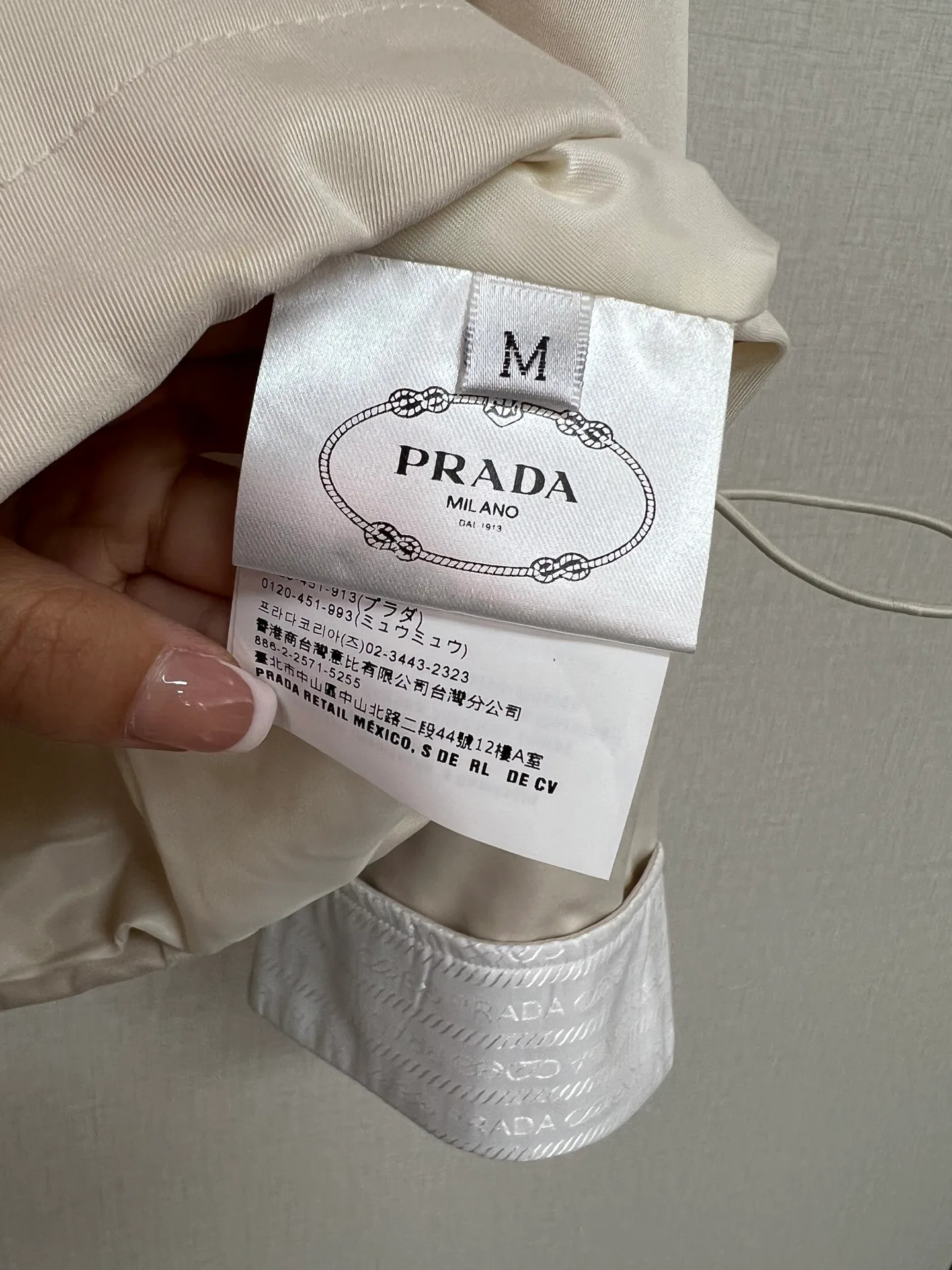 Костюмы Женские Prada 13186374
