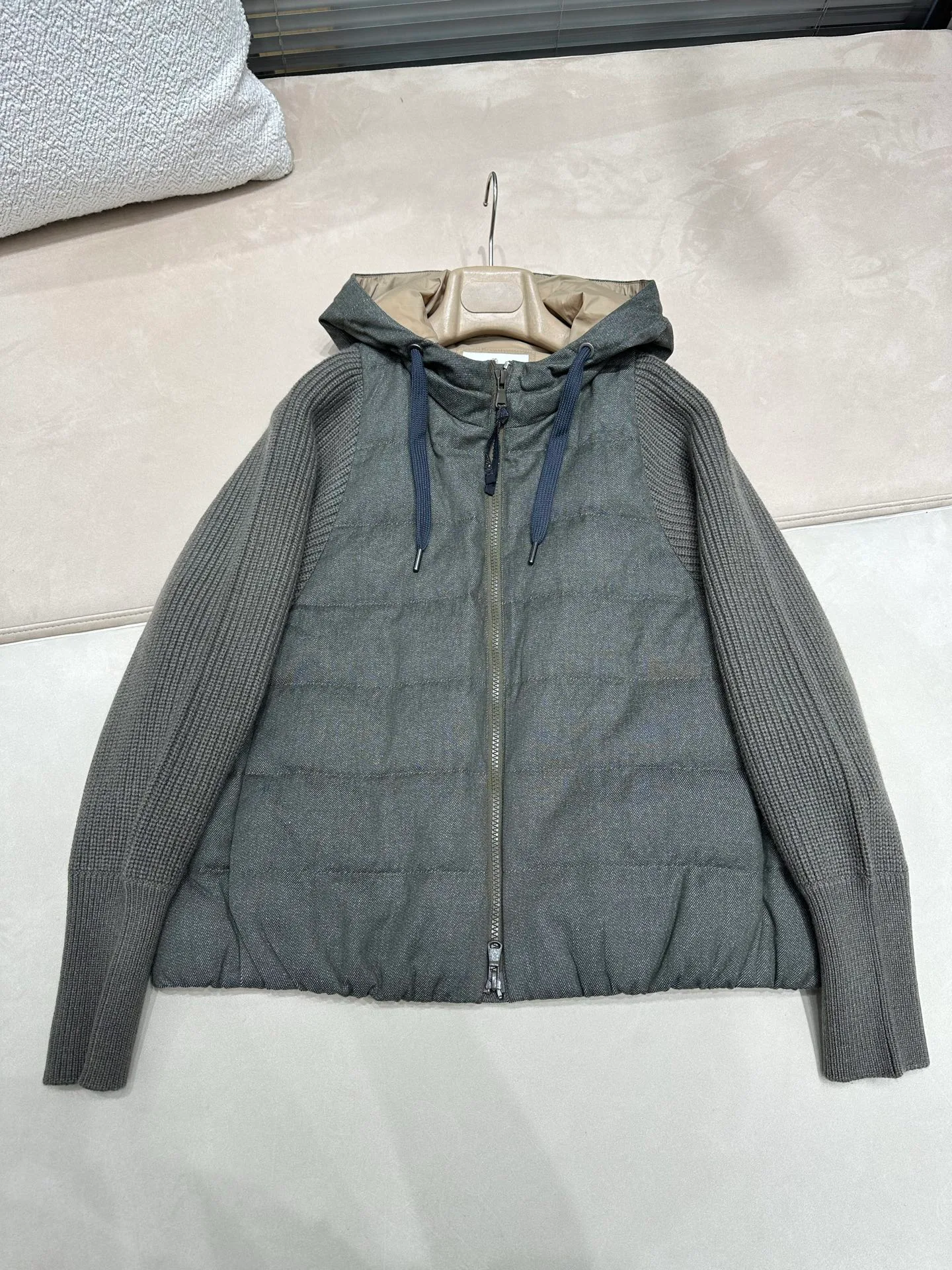 Куртки И Пуховики Женские Brunello Cucinelli 18237323