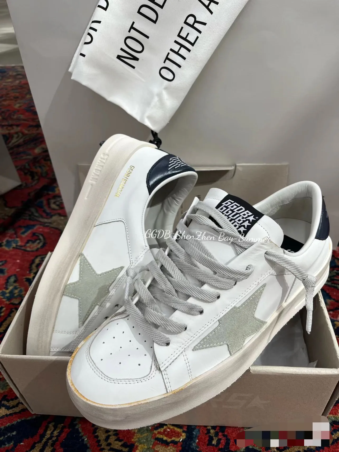 Кроссовки Женские Golden Goose 19671164