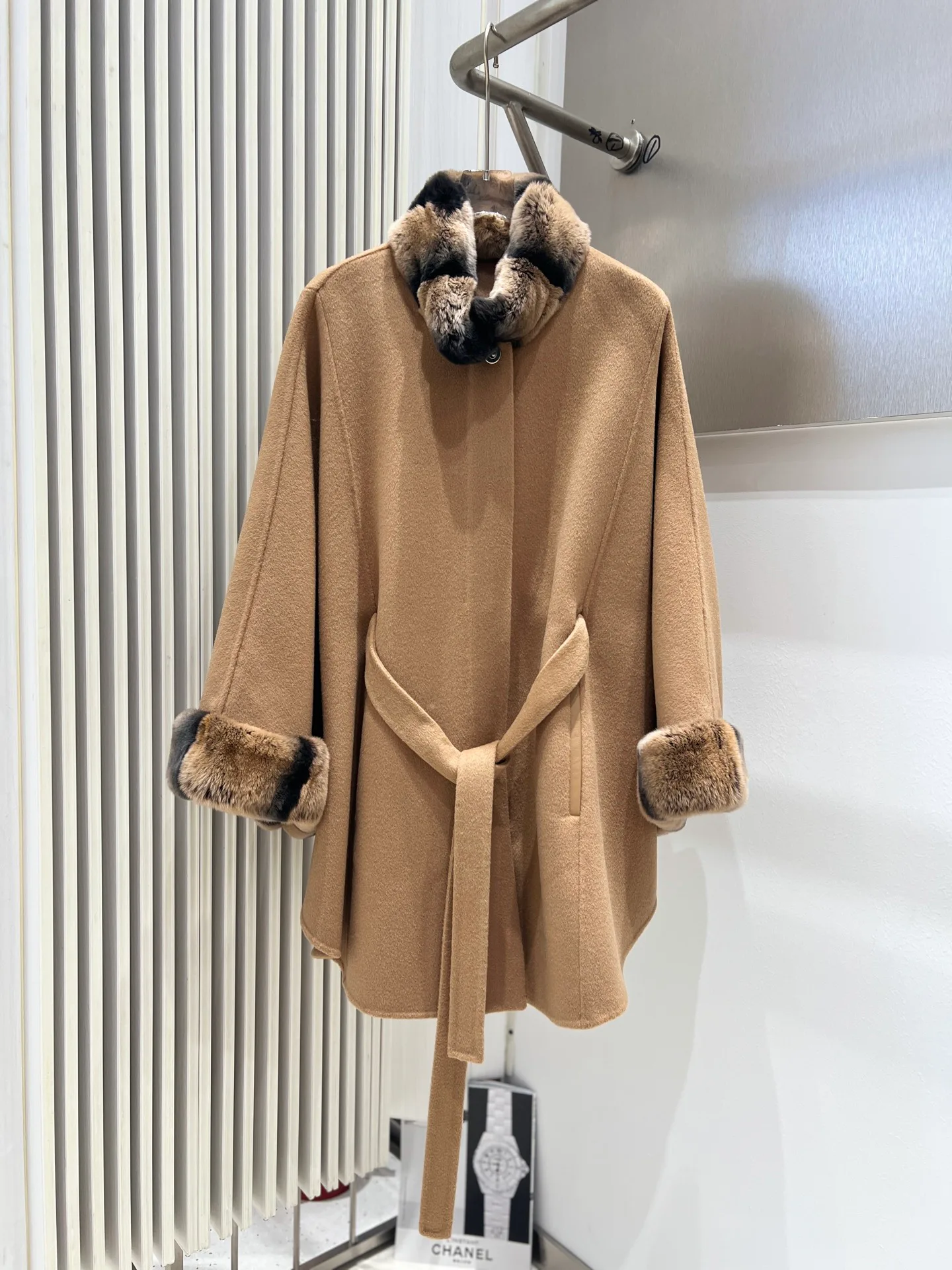 Пальто Женские Loro Piana 19595611