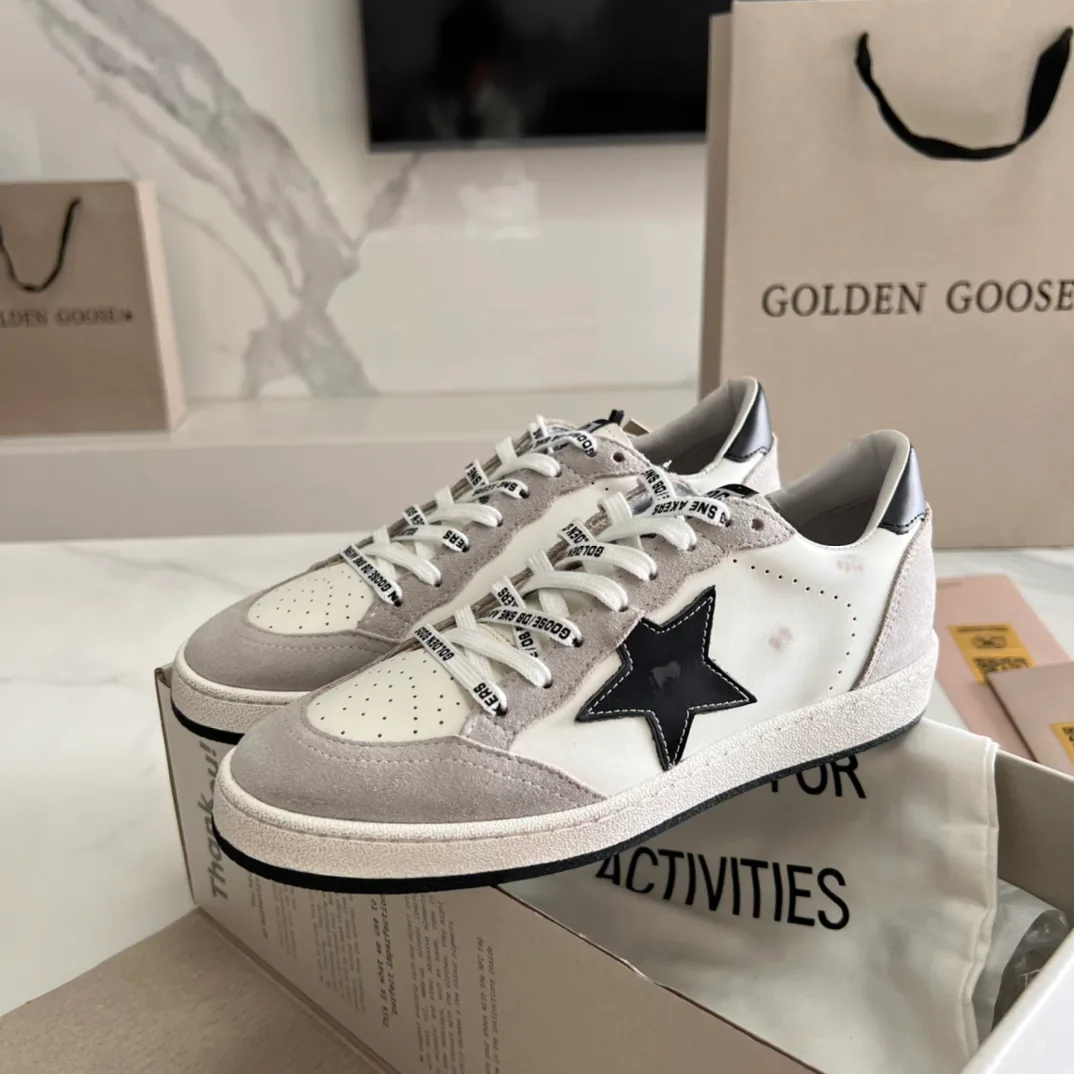 Кроссовки Женские Golden Goose 16995677