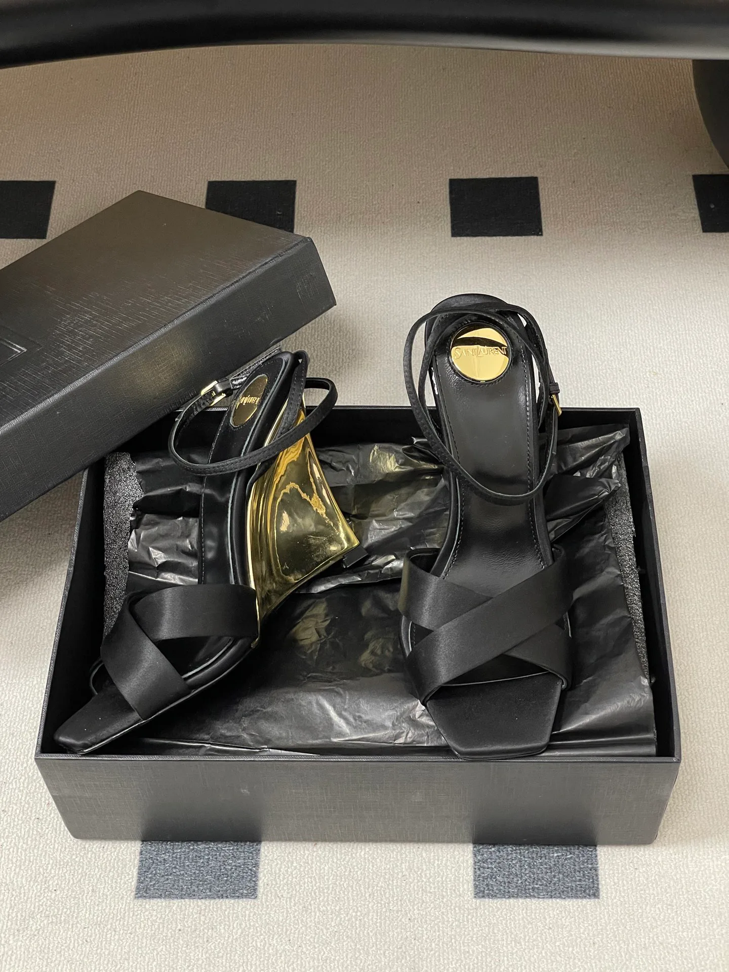 Босоножки Женские Saint Laurent 2597140