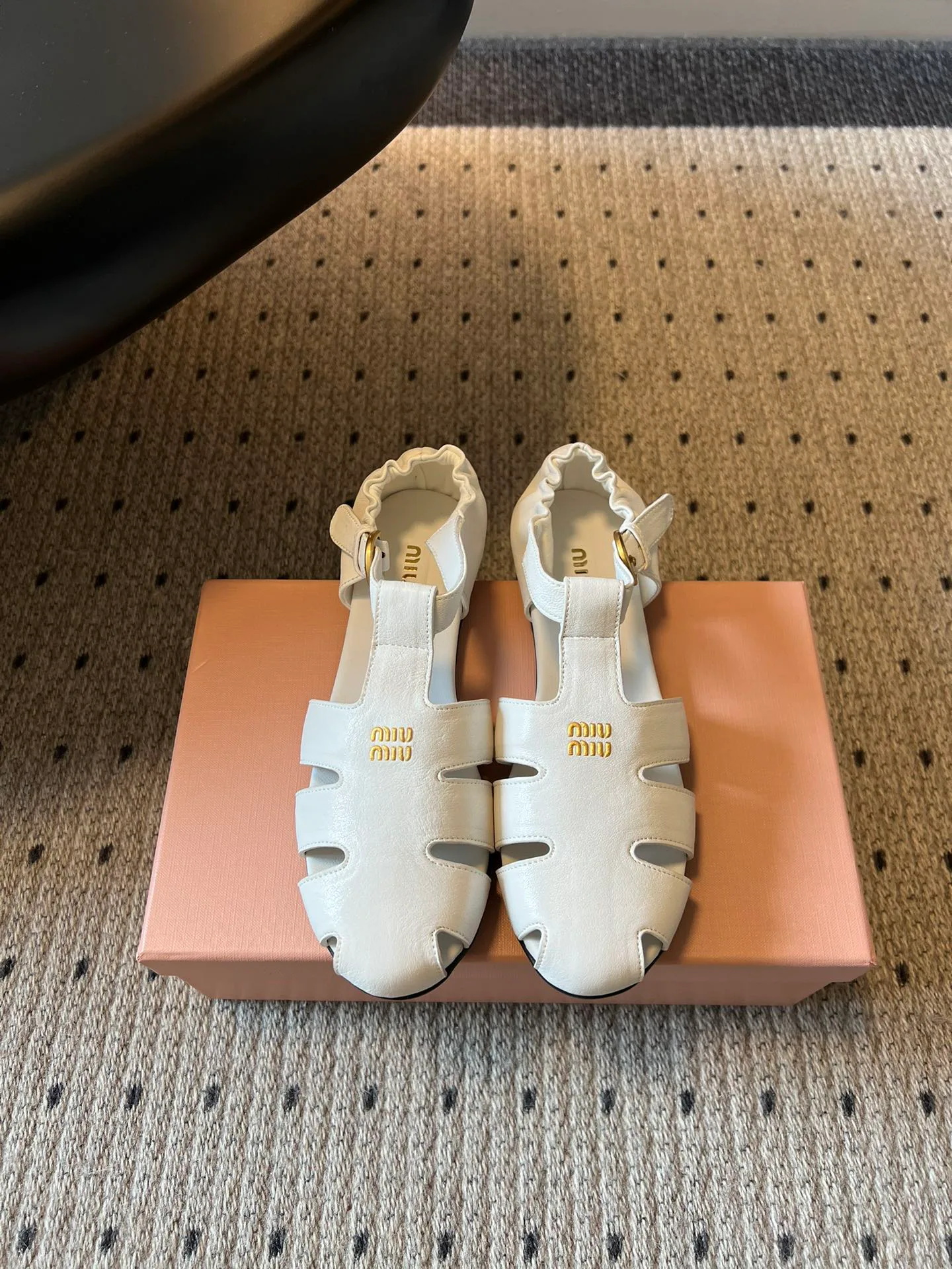 Босоножки Женские Miu Miu 11594566