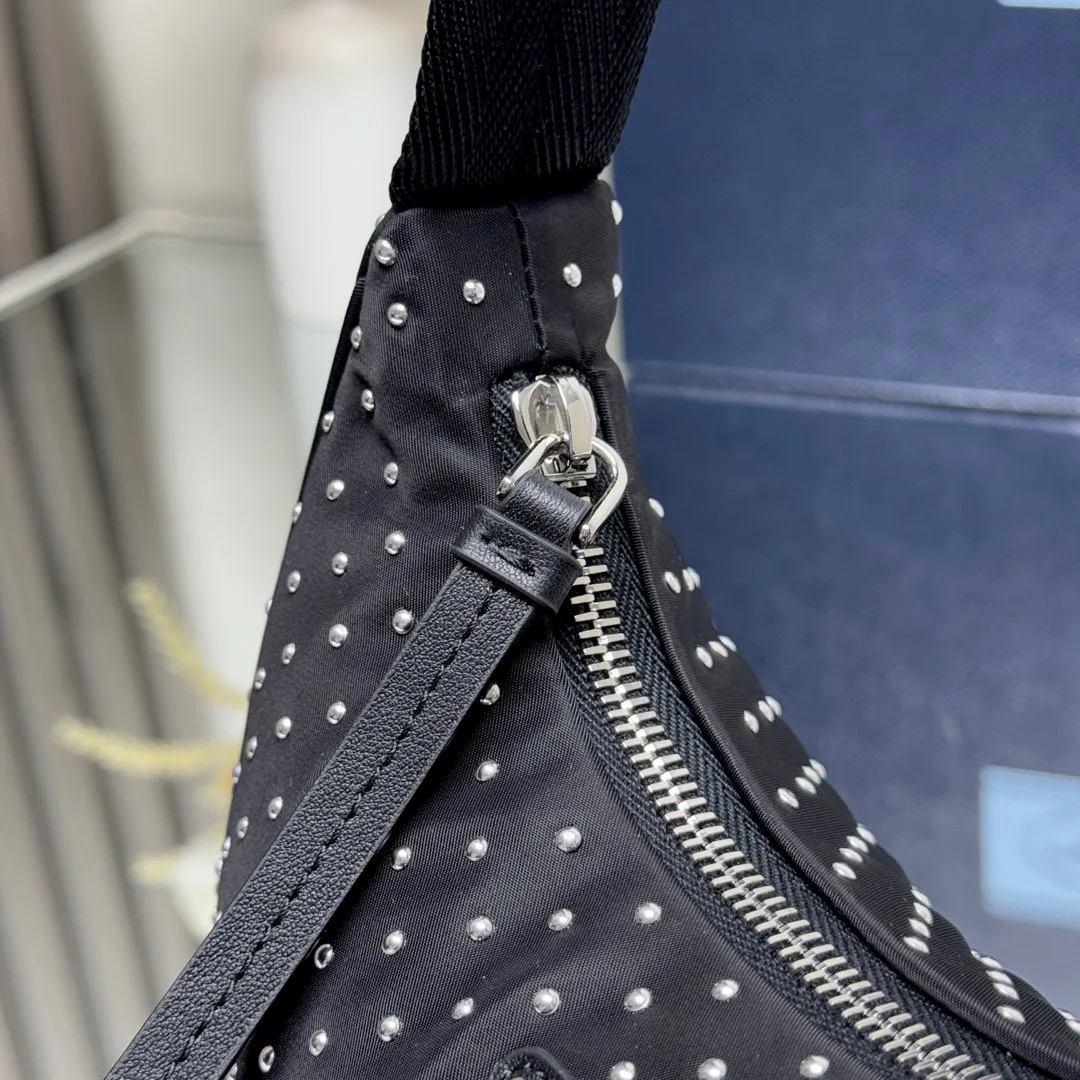 Классические Сумки Женские Prada 7924