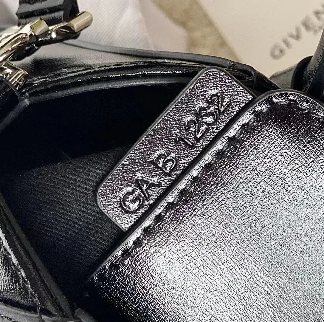 Сумки На Ремне Женские Givenchy 445225