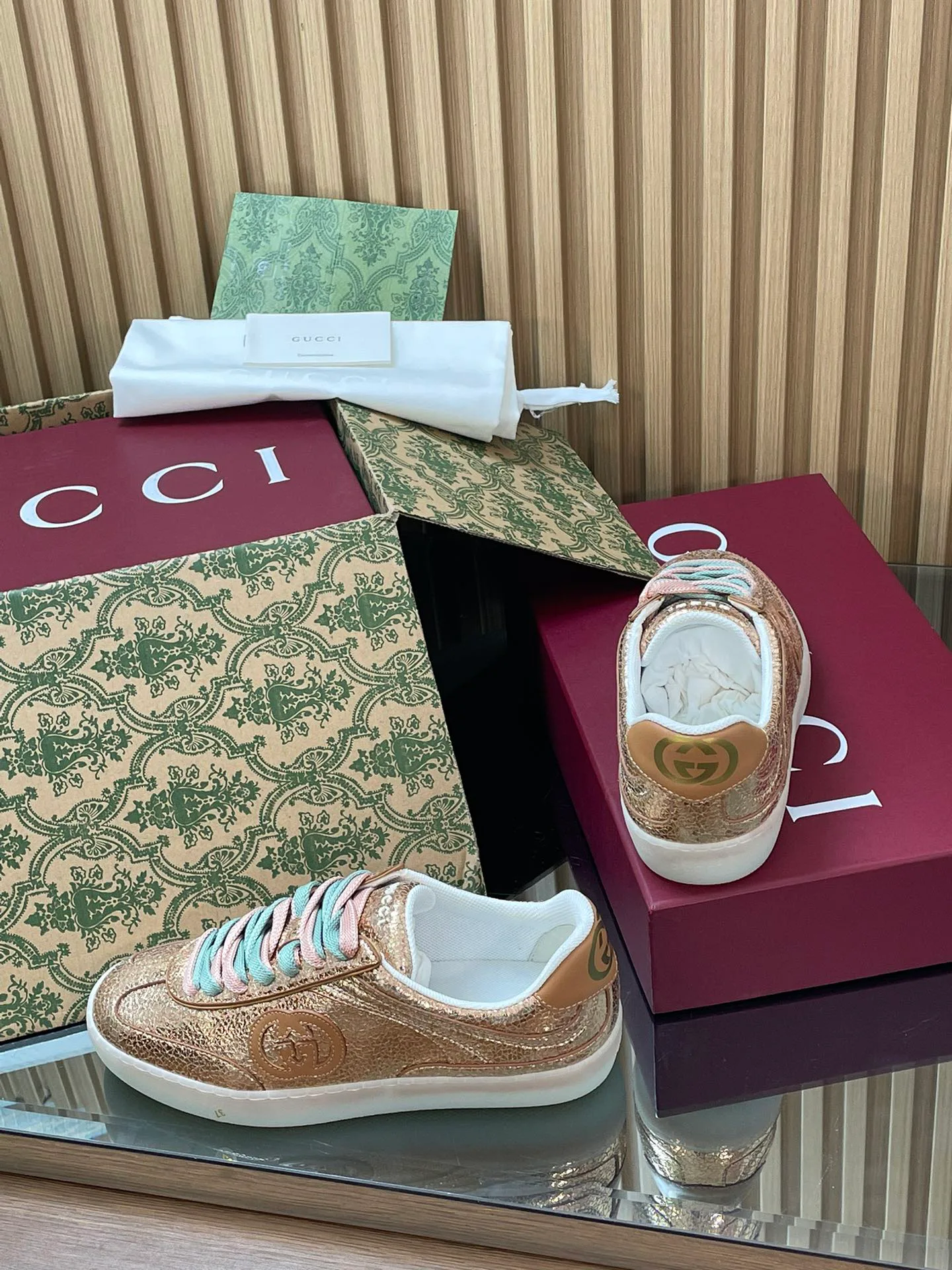 Кроссовки Женские Gucci 451036