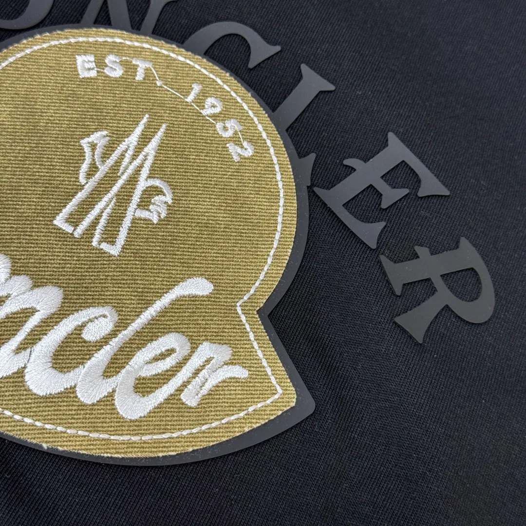 Футболки Женские Moncler 5977560