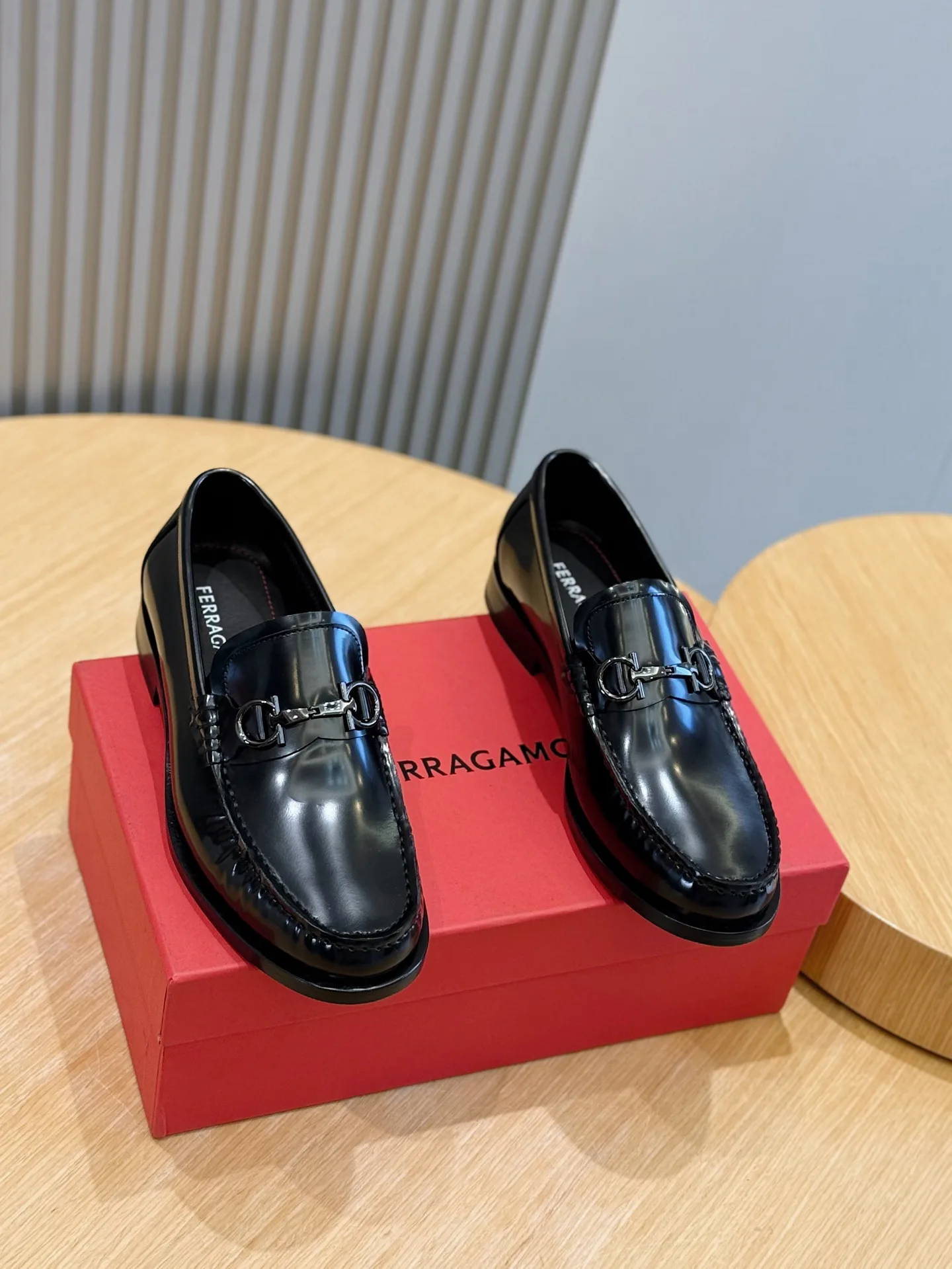 Лоферы И Туфли Мужские Salvatore Ferragamo 2232500