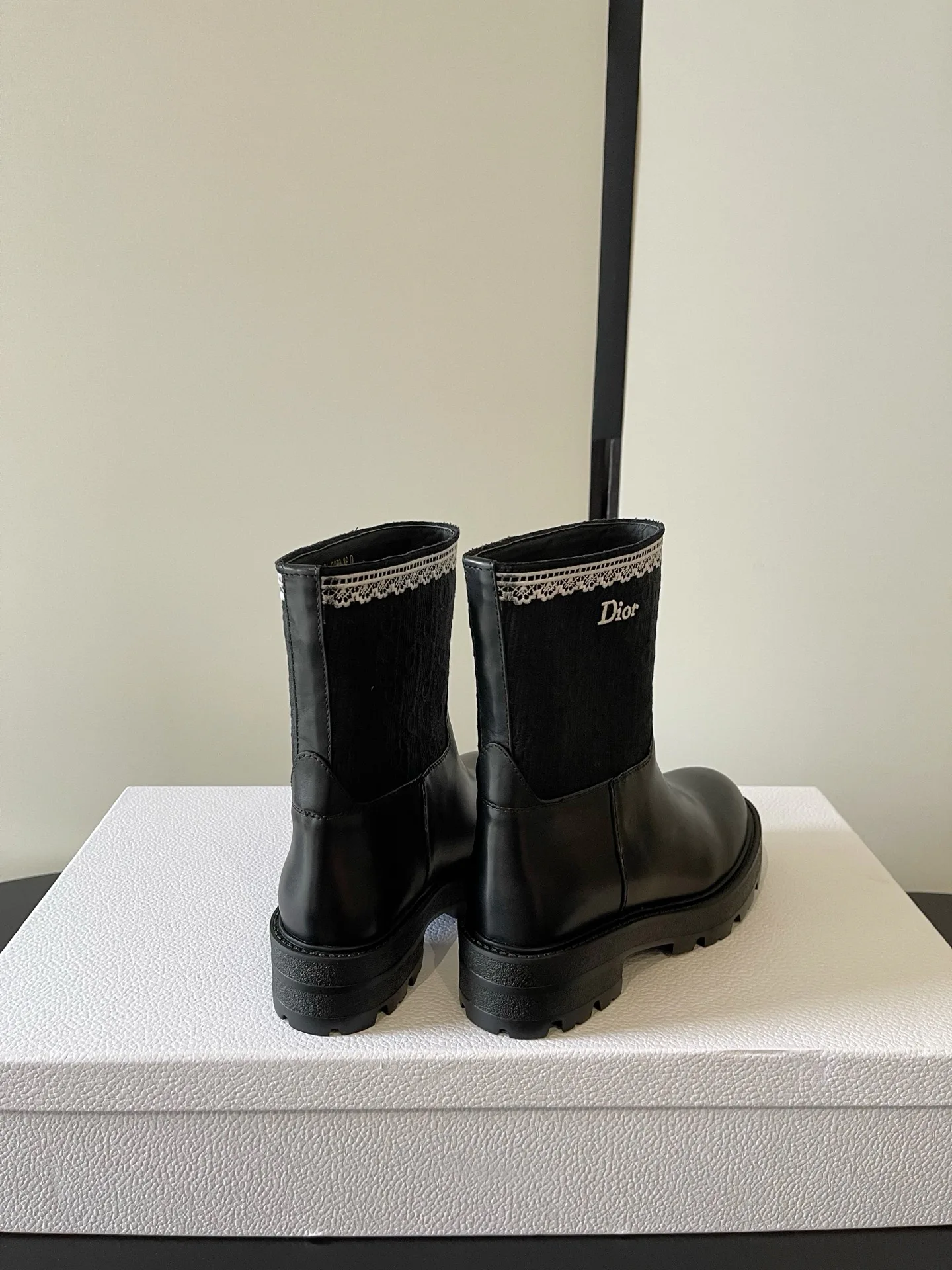 Ботинки Женские Christian Dior 18234944