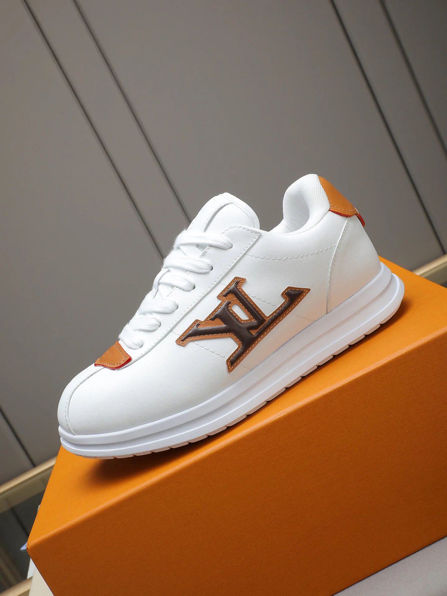 Кроссовки Мужские Louis Vuitton 11490469