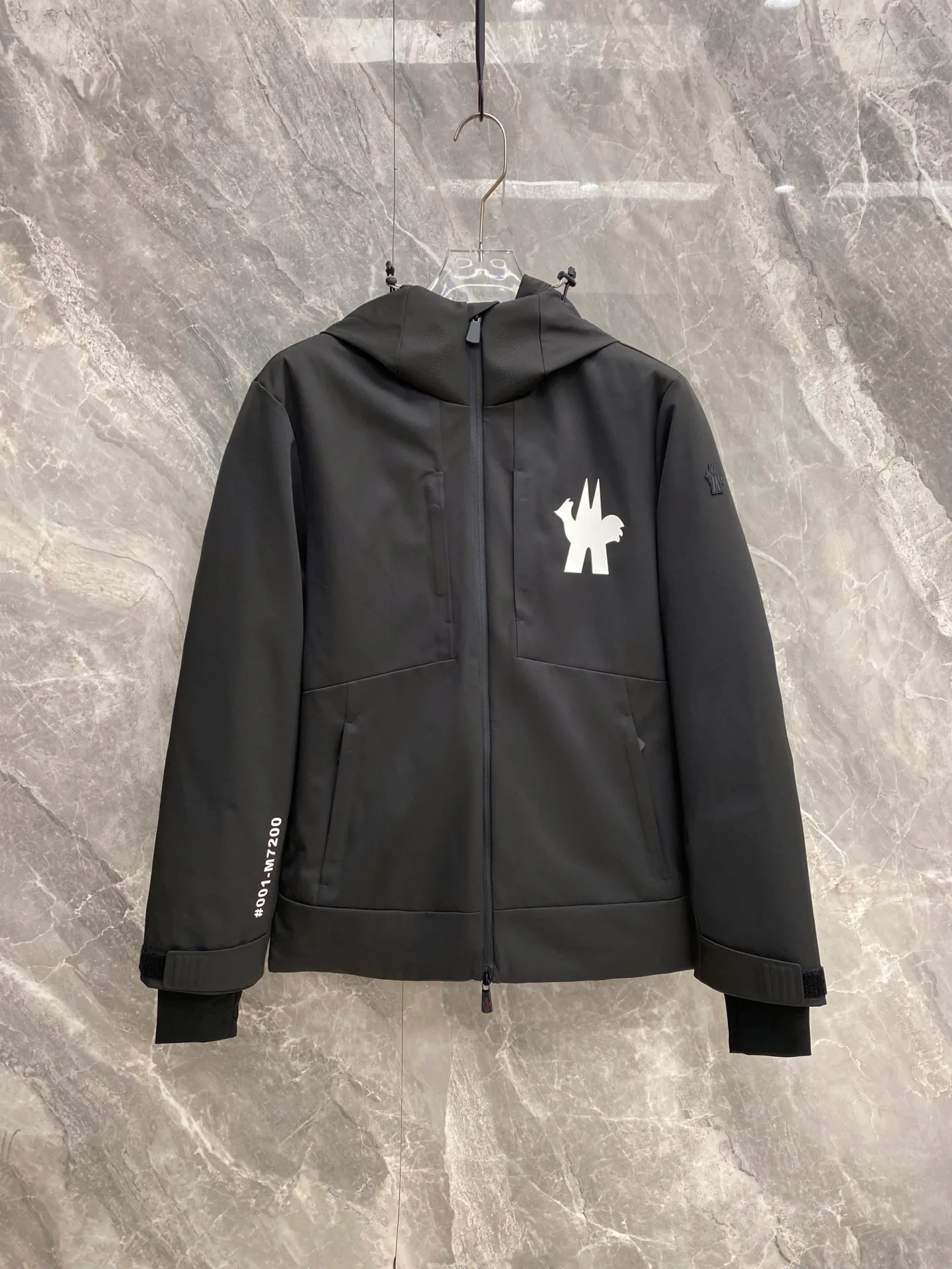 Куртки И Пуховики Женские Moncler 18348634