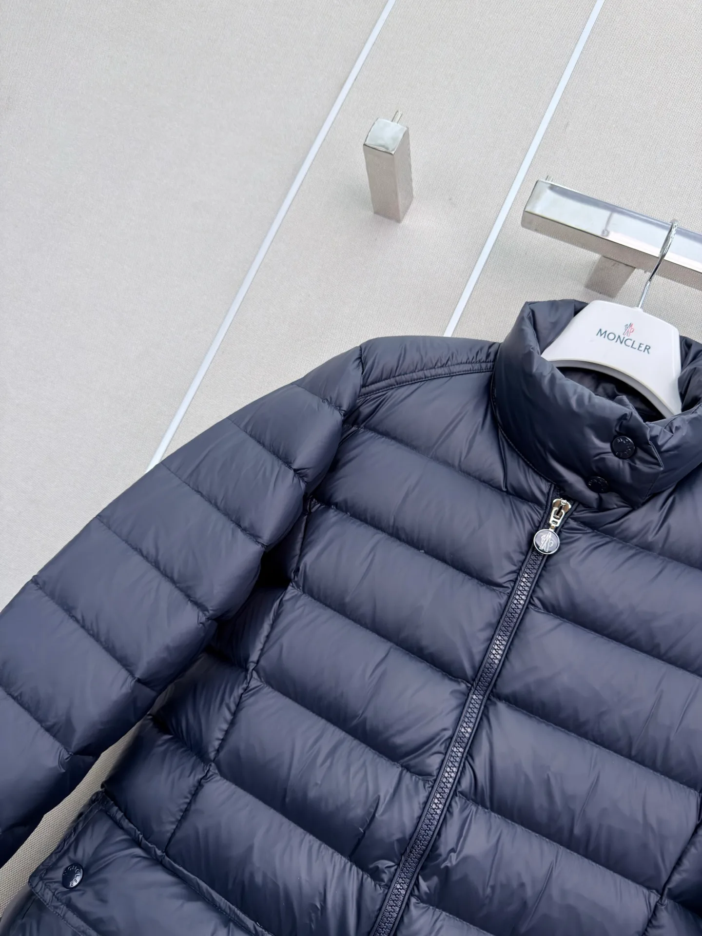 Куртки И Пуховики Женские Moncler 18586983