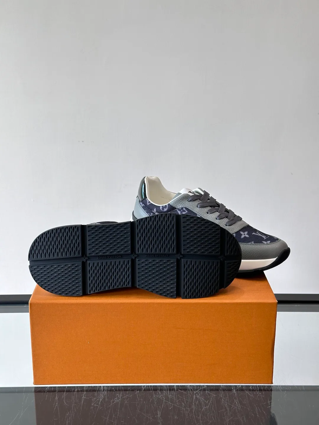 Кроссовки Мужские Louis Vuitton 398348