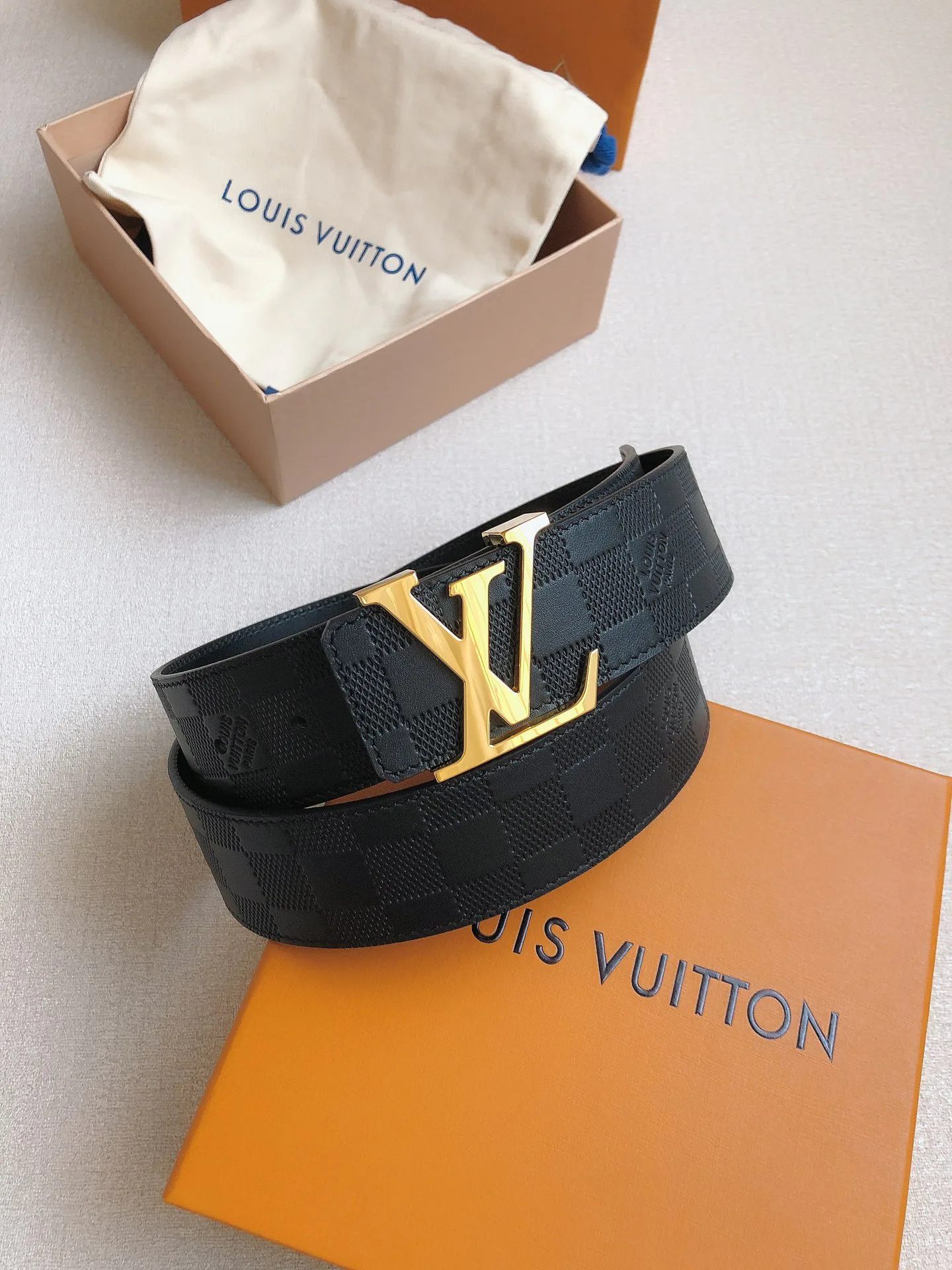 Ремни Louis Vuitton 270496