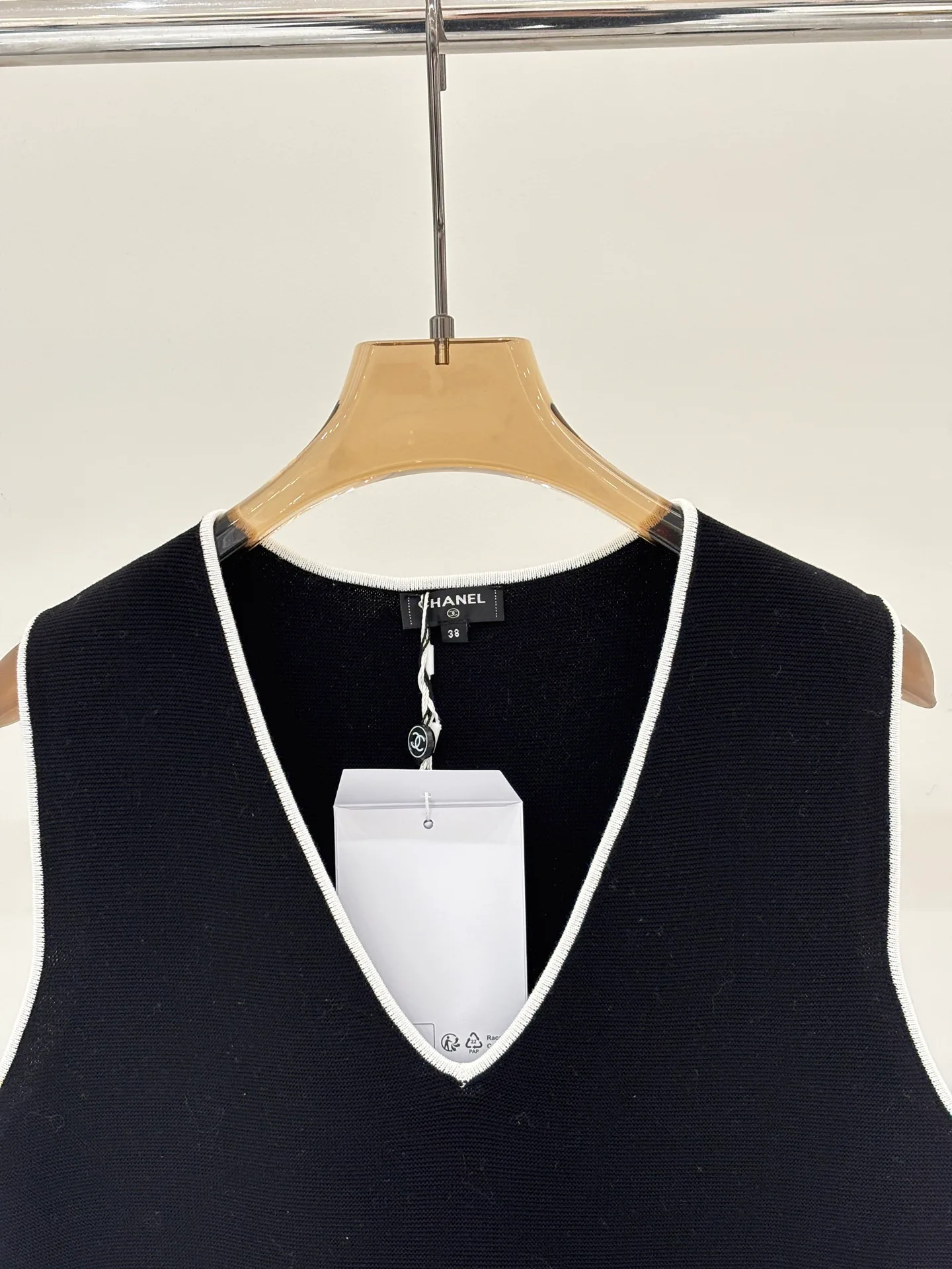 Жилеты Женские Chanel 11361322